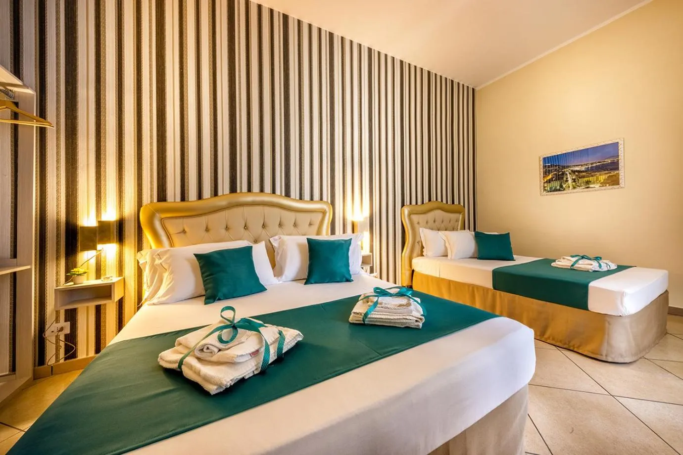 Photo of the whole room, Bed in Re Diego