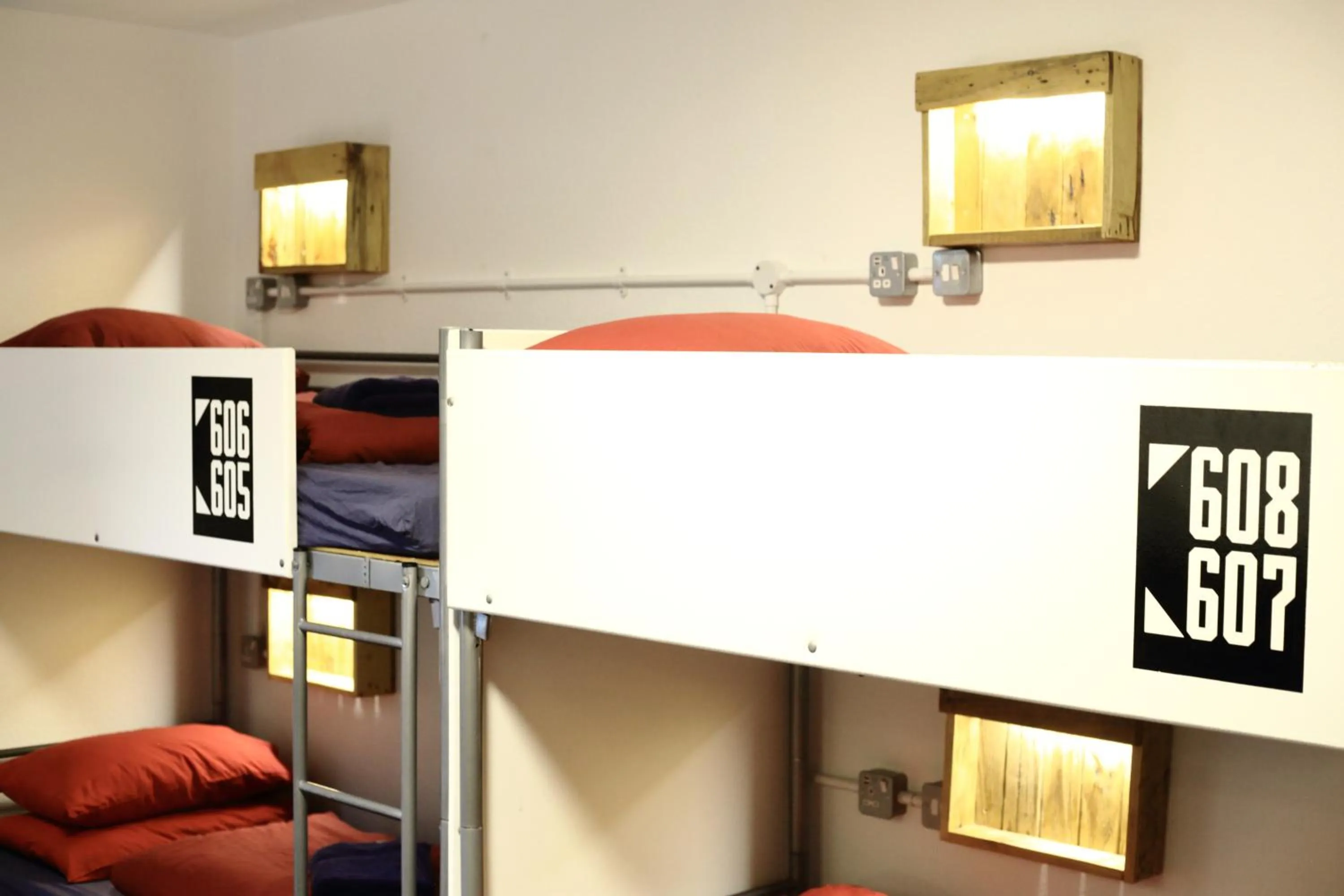 bunk bed, Bed in Central Backpackers