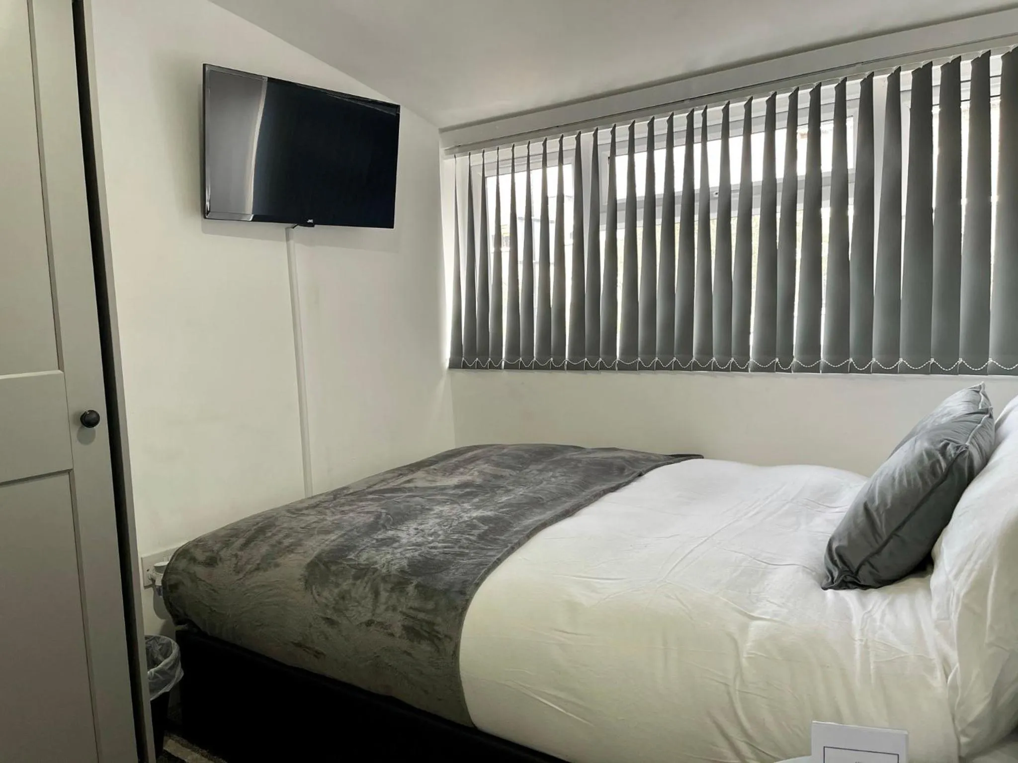 Bedroom, Bed in Wisteria Studio