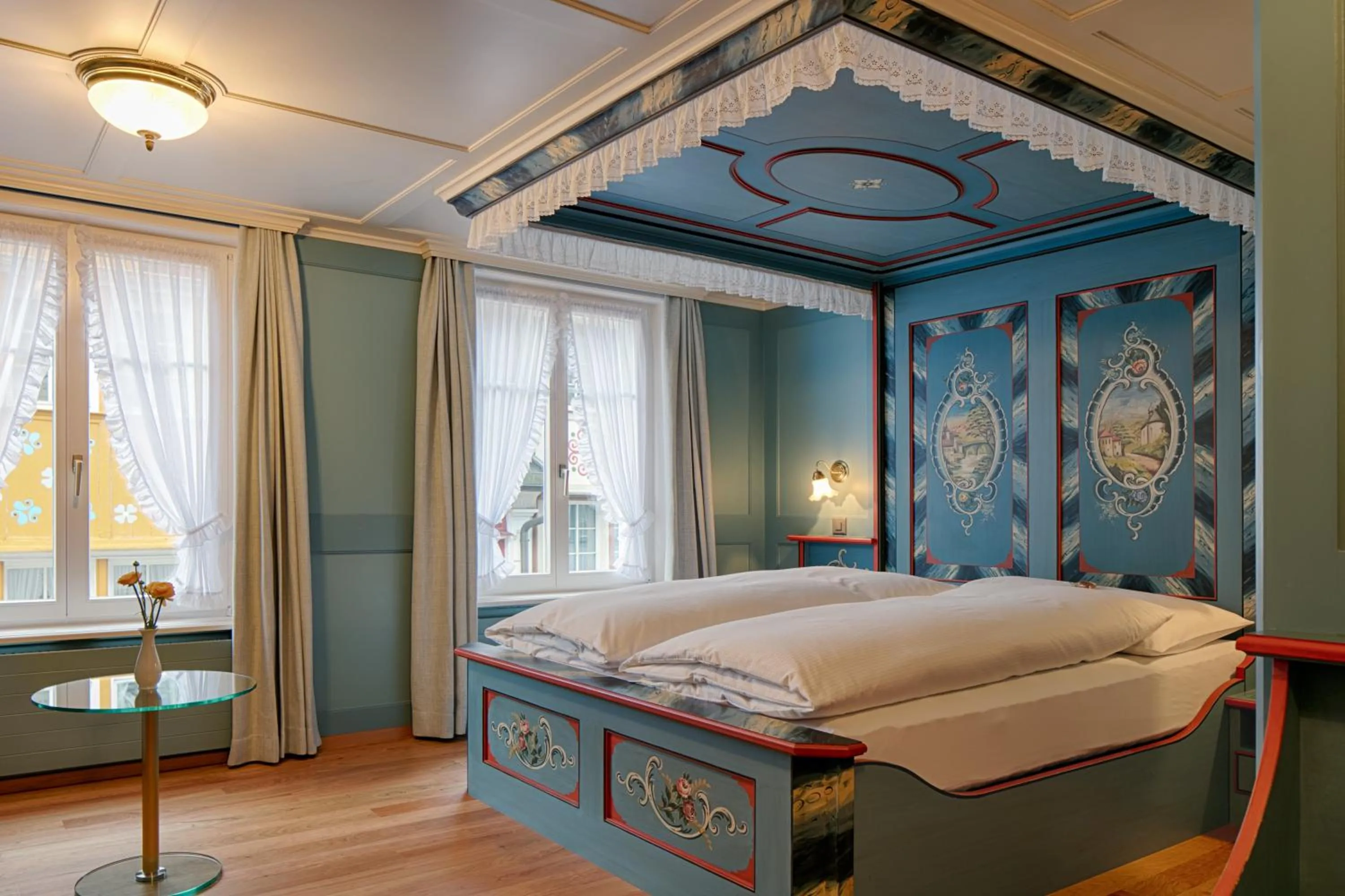 Bedroom, Bed in Hotel Löwen