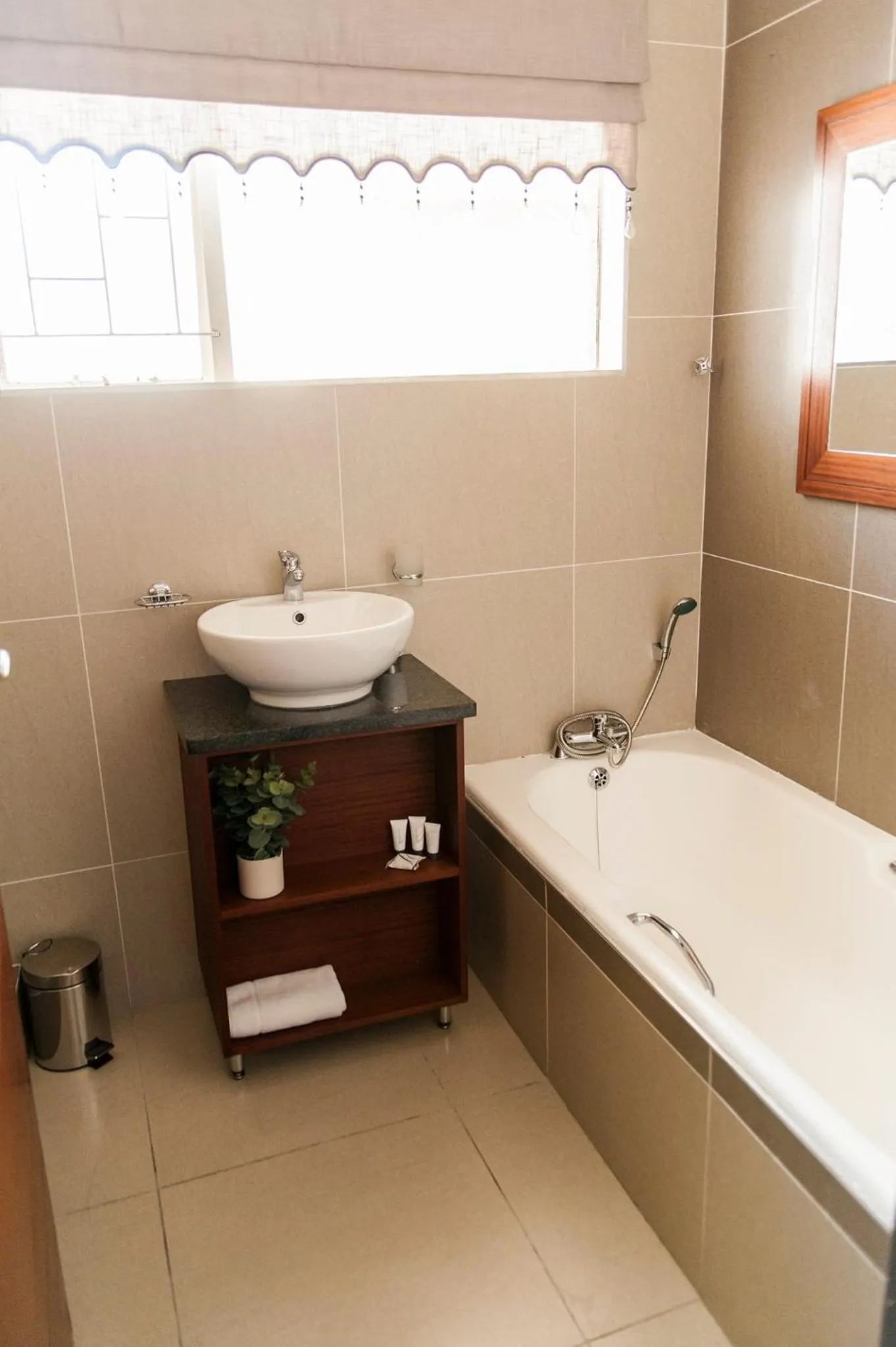 Bathroom in Castello Guest House, Bloemfontein