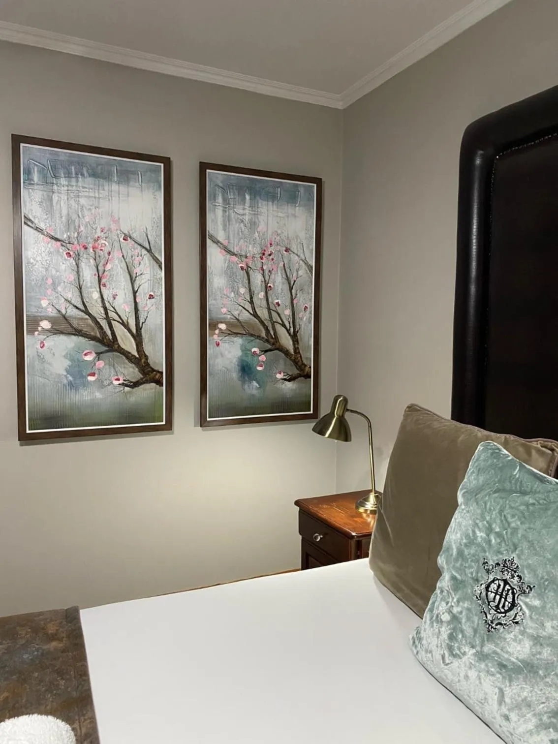 Decorative detail, Bed in Castello Guest House, Bloemfontein