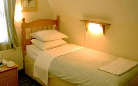 Bedroom, Bed in St. George's Lodge