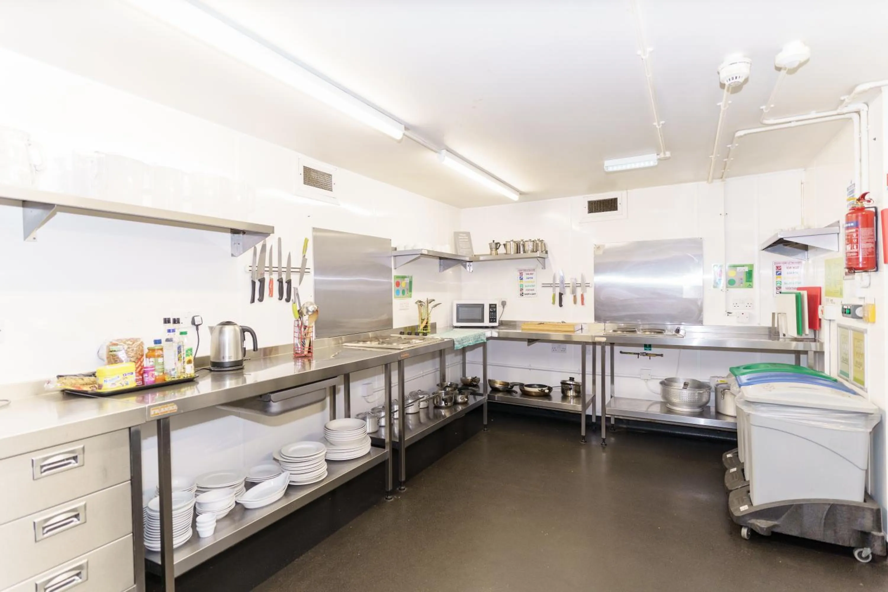 Food and drinks in YHA London Central