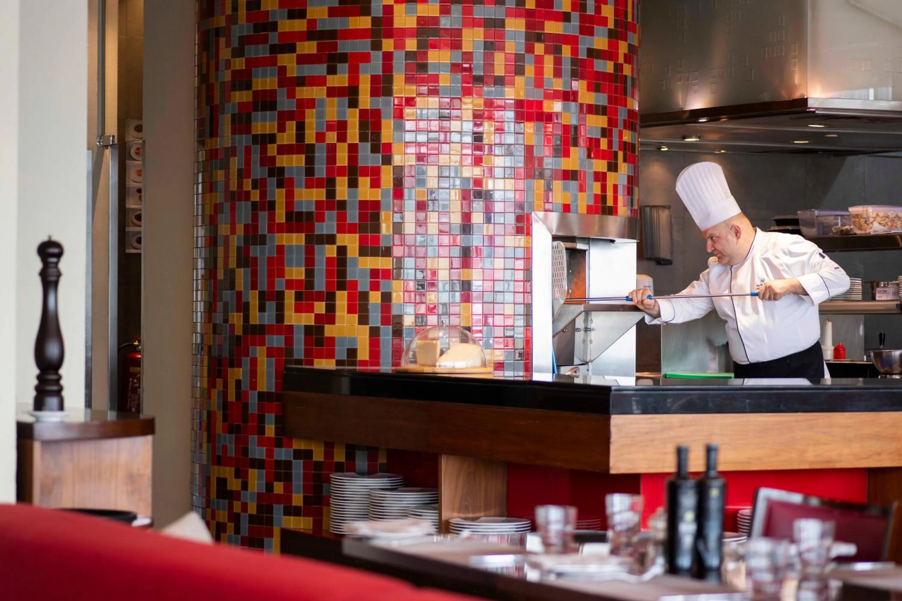 Restaurant/places to eat in Media Rotana Dubai