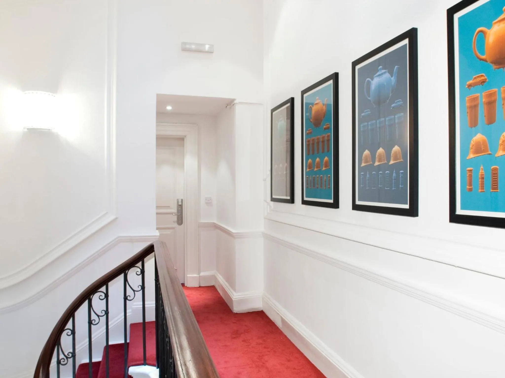Decorative detail in 20 Hertford Street - Mayfair Apartments