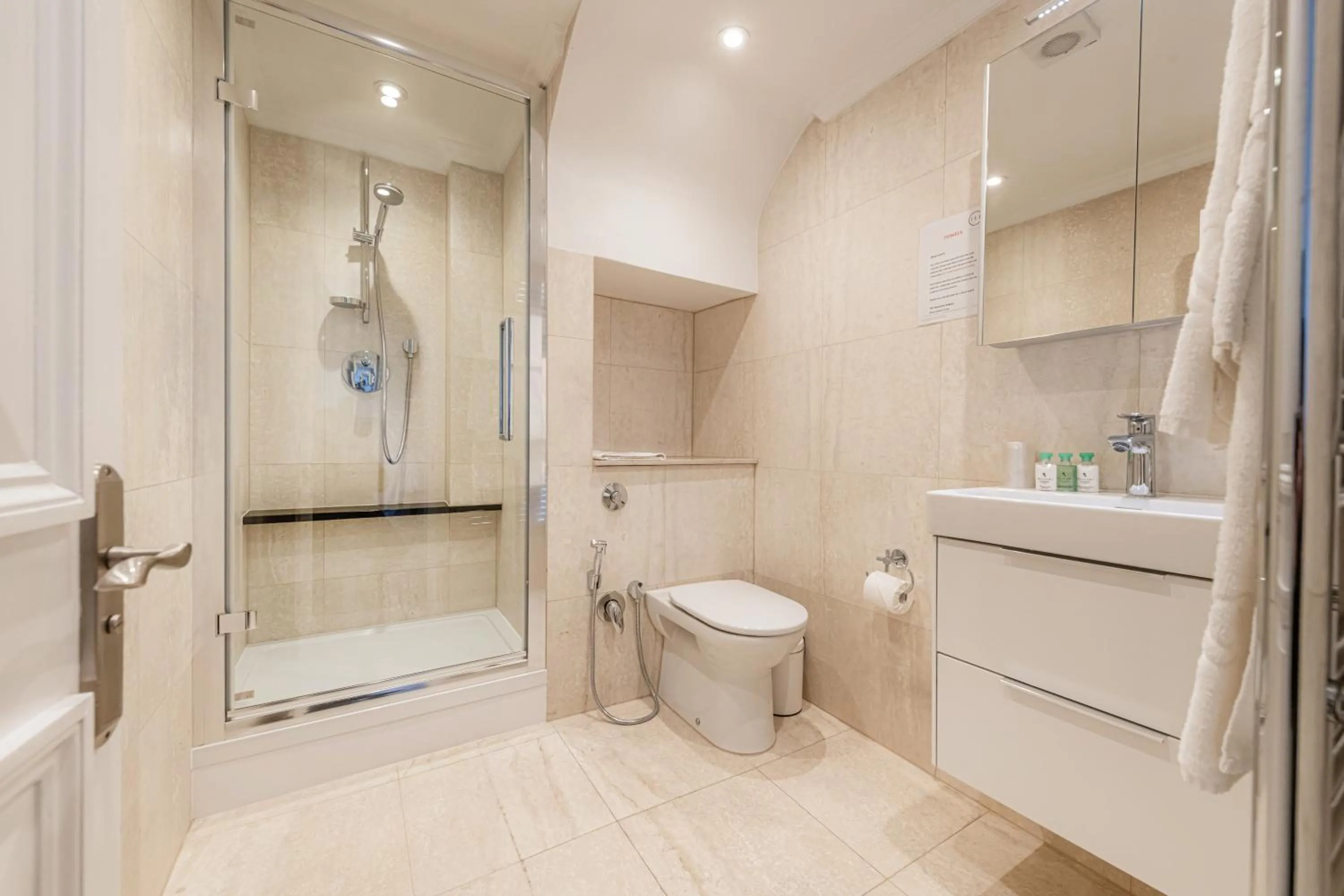 Shower in 20 Hertford Street - Mayfair Apartments