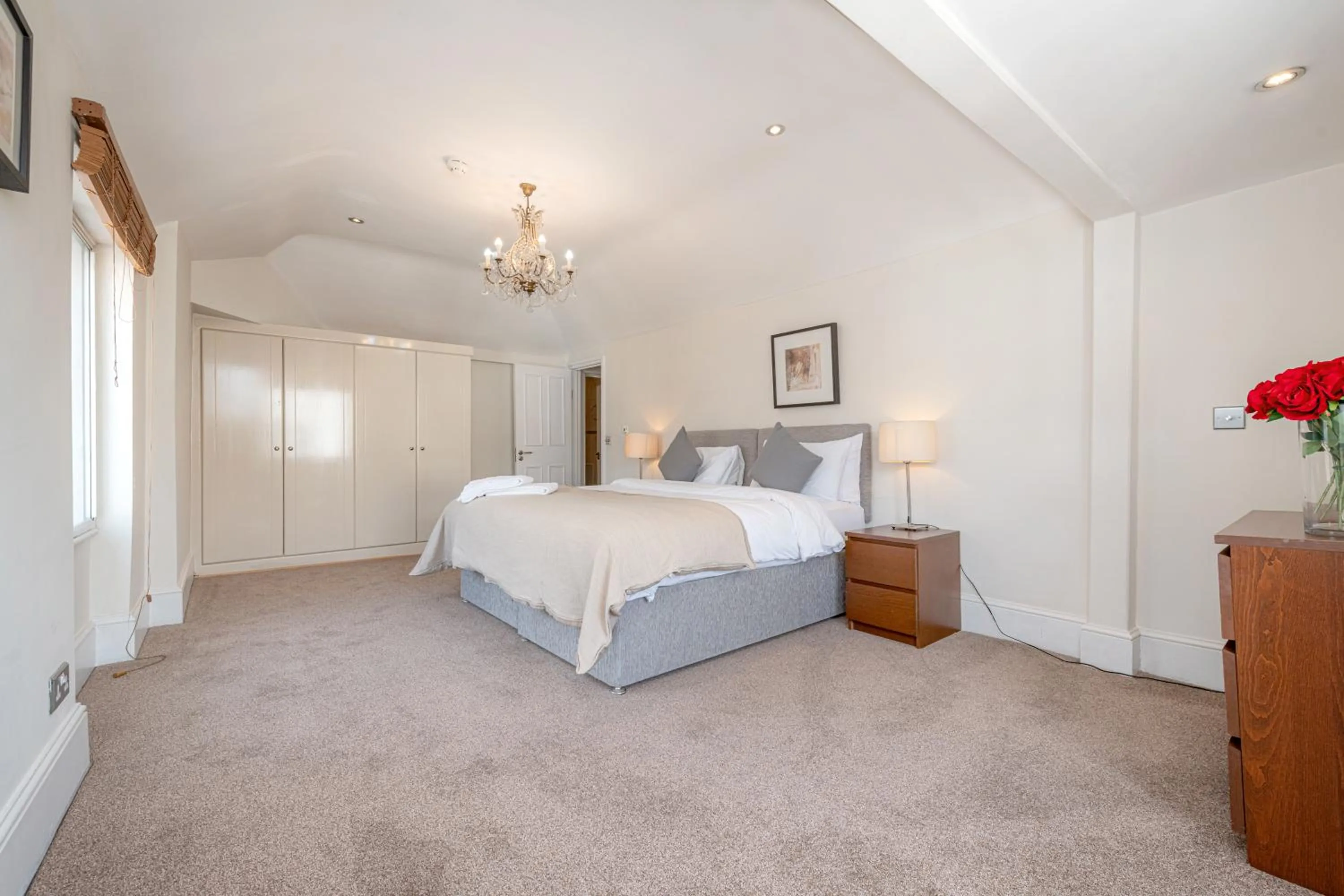 Bed in 17 Hertford Street