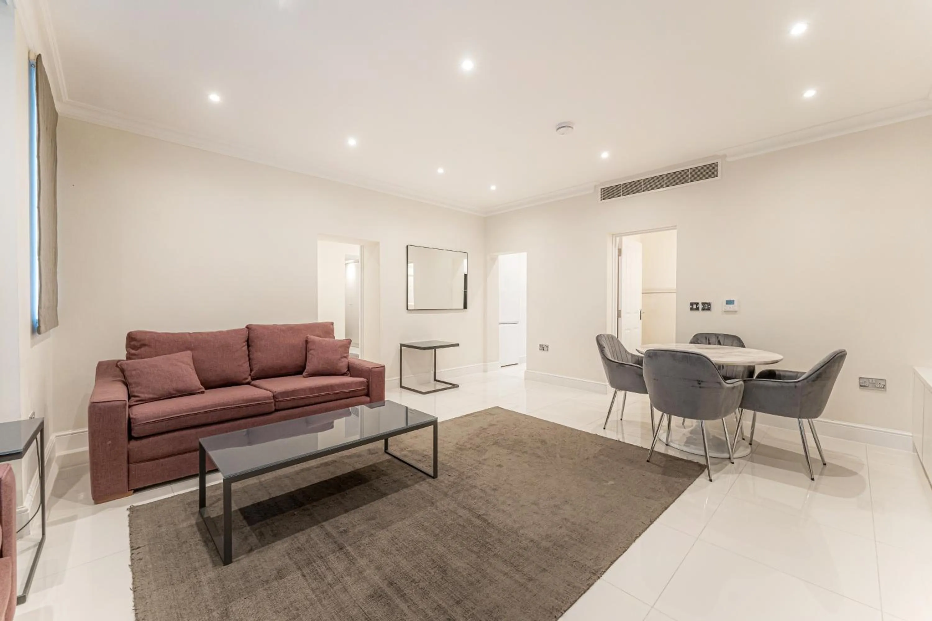 Living room in Chesham Court Knightsbridge