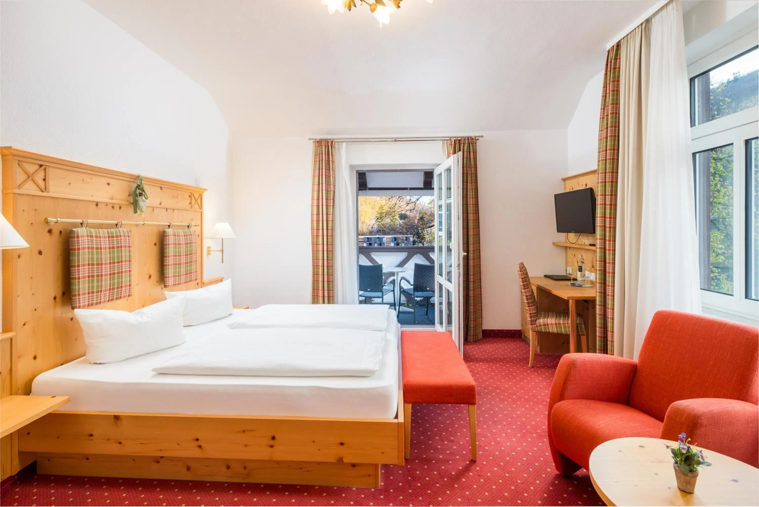 Photo of the whole room, Bed in Hotel Tannenhof