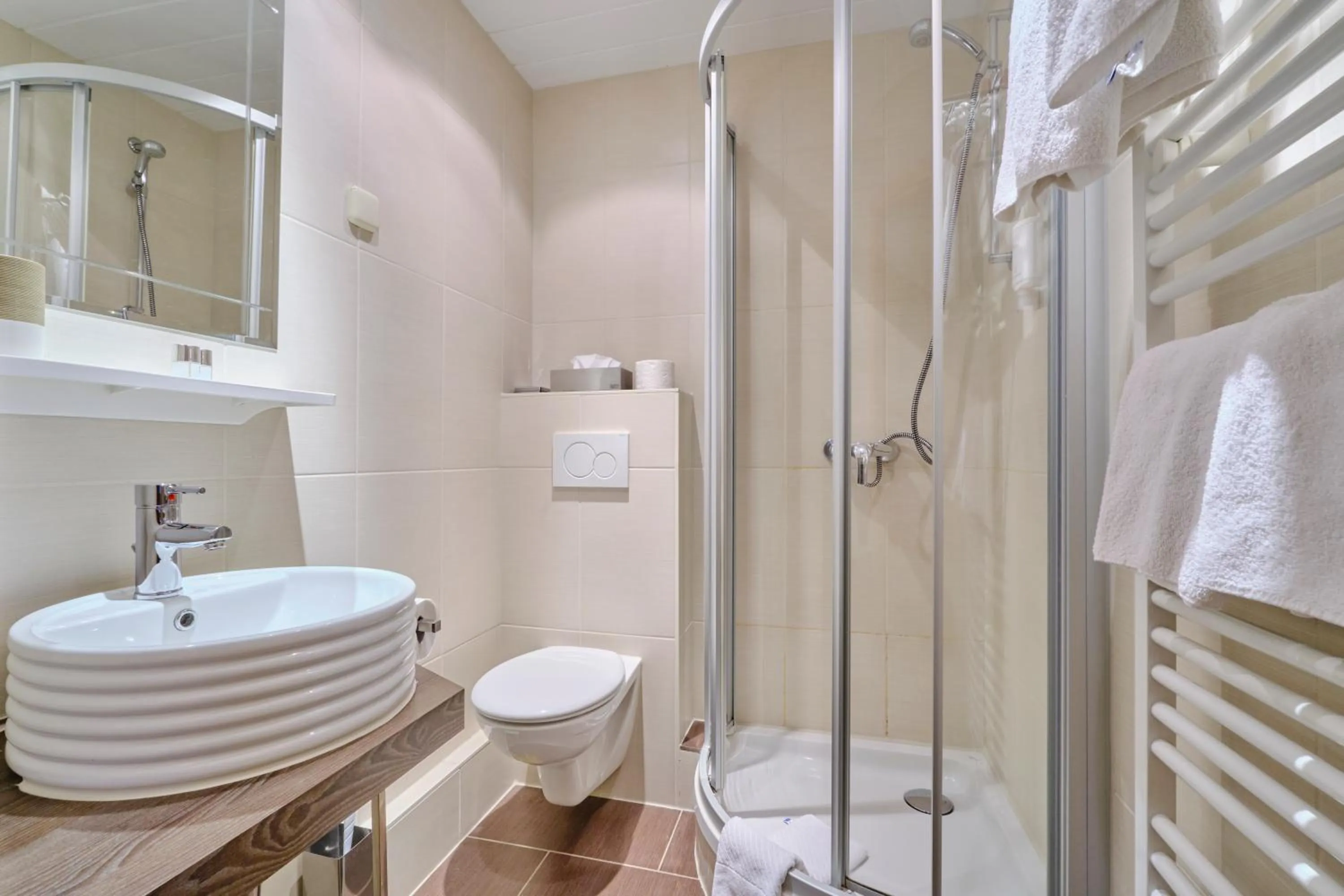 Bathroom in Hotel Tannenhof