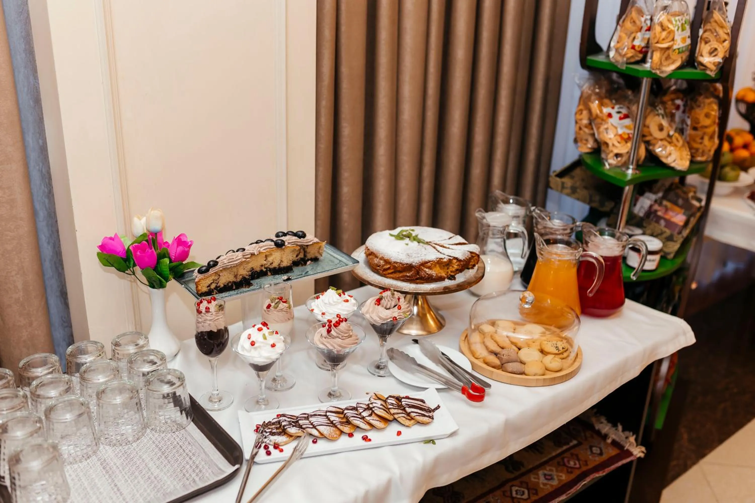 Breakfast in Capitol Hotel