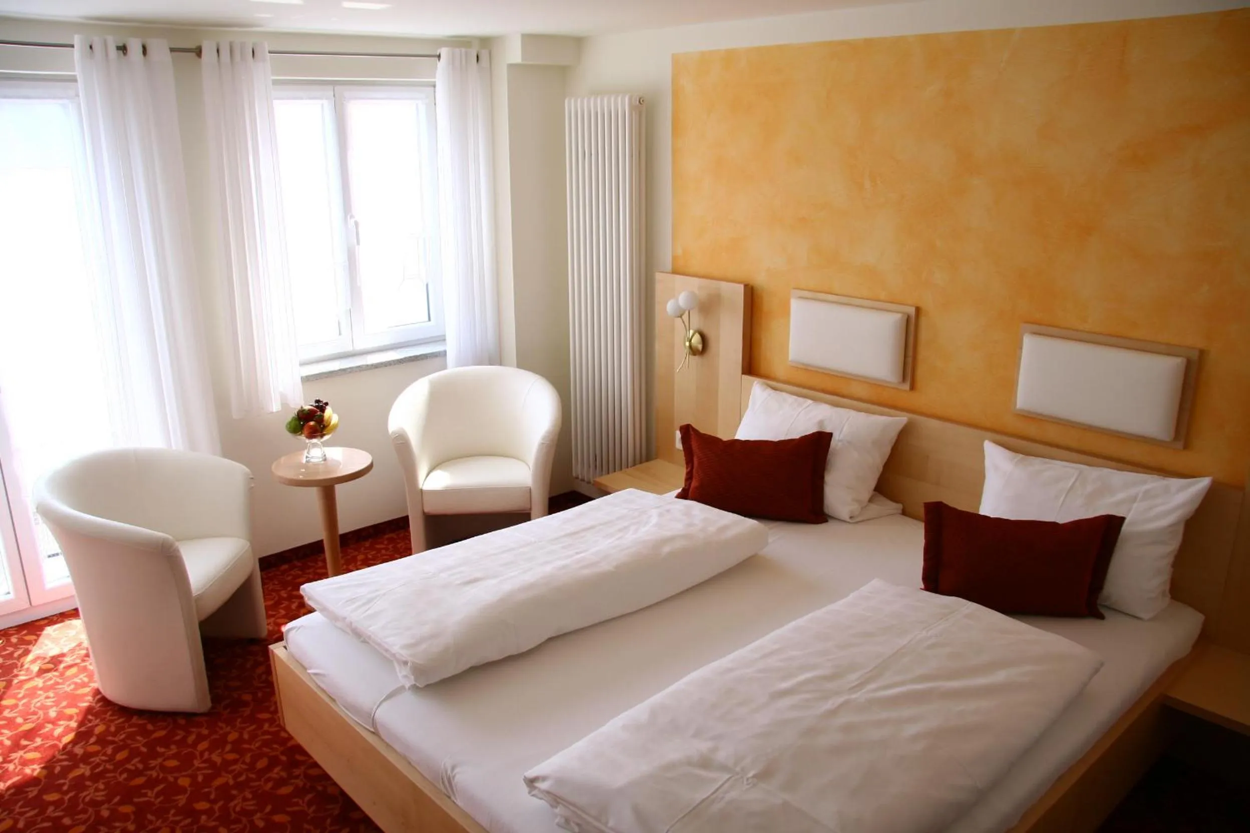 Photo of the whole room, Bed in Hotel Zur Krone