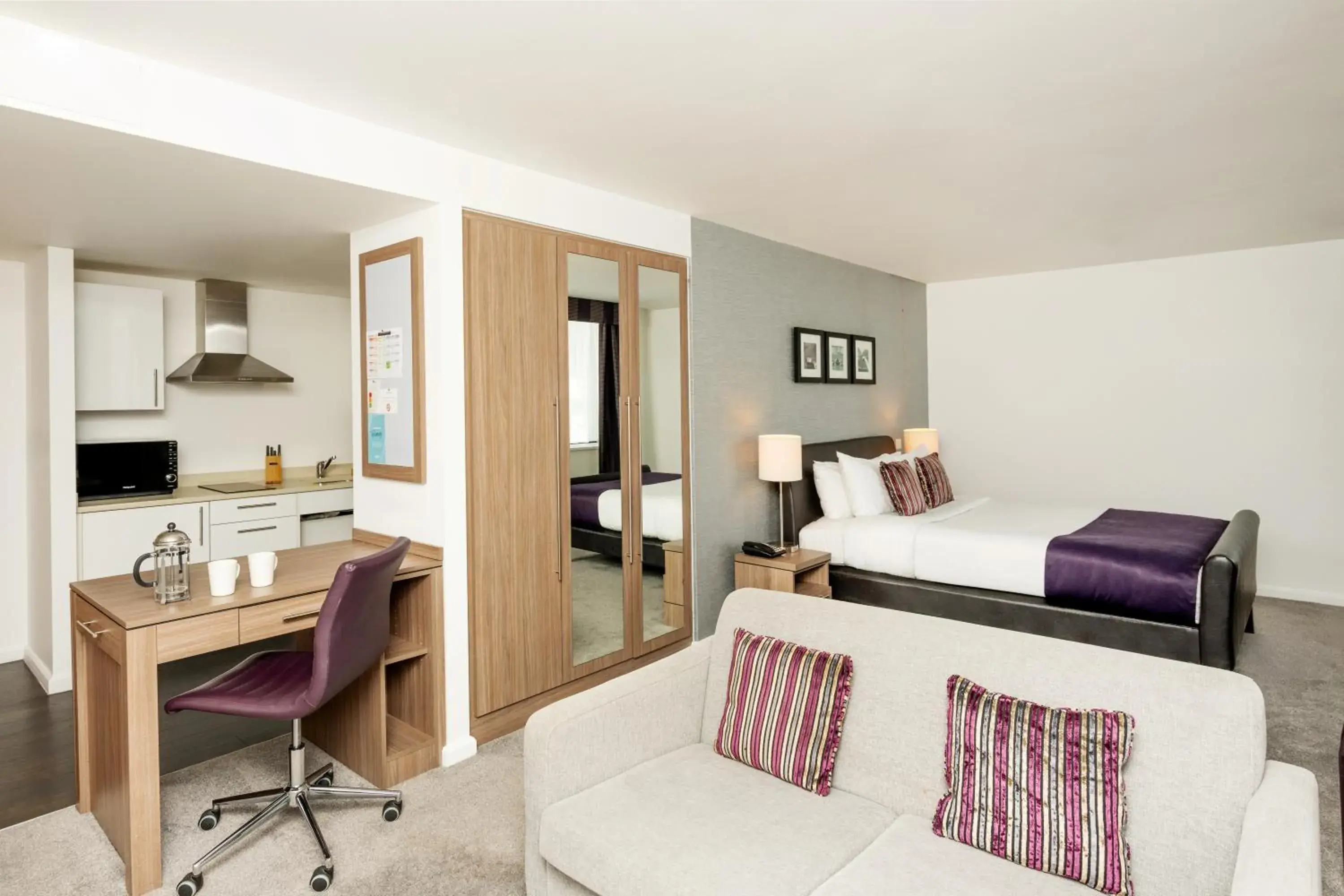 King Studio Suite - Accessible in Staybridge Suites Birmingham by IHG King Studio Suite - Accessible in Staybridge Suites Birmingham by IHG