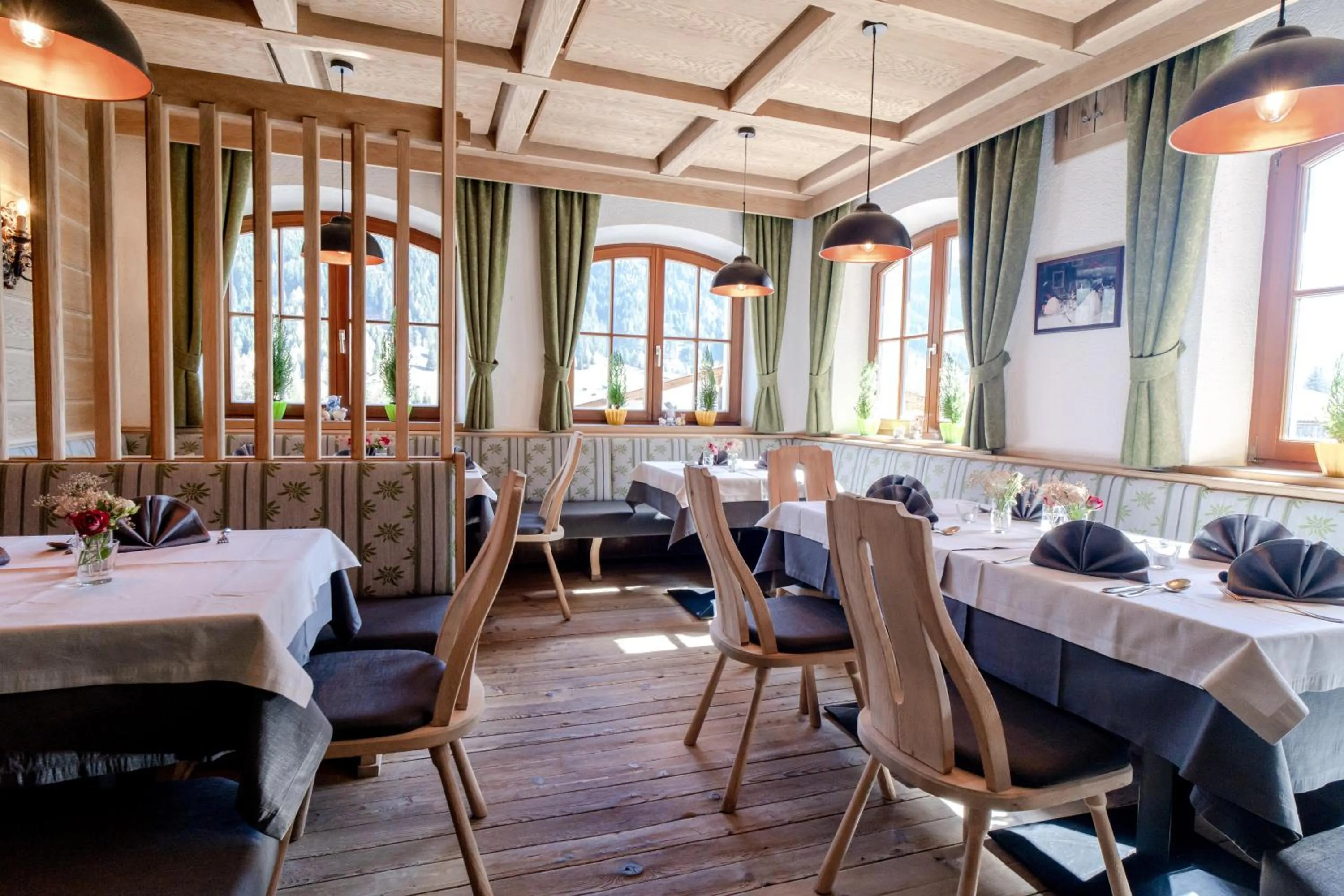 Restaurant/places to eat in Alpen Gasthof Apartments Hohe Burg