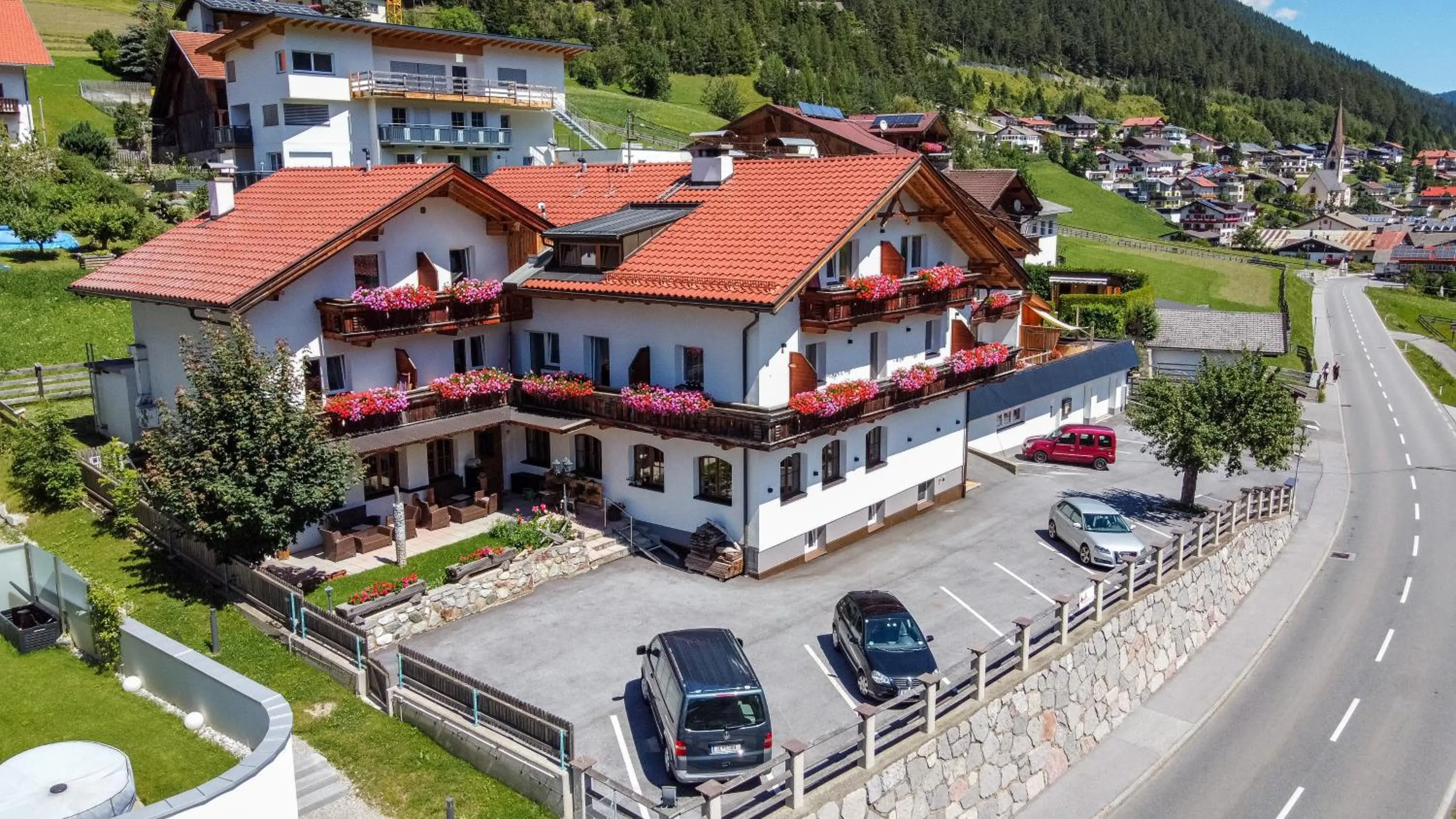 Property building in Alpen Gasthof Apartments Hohe Burg