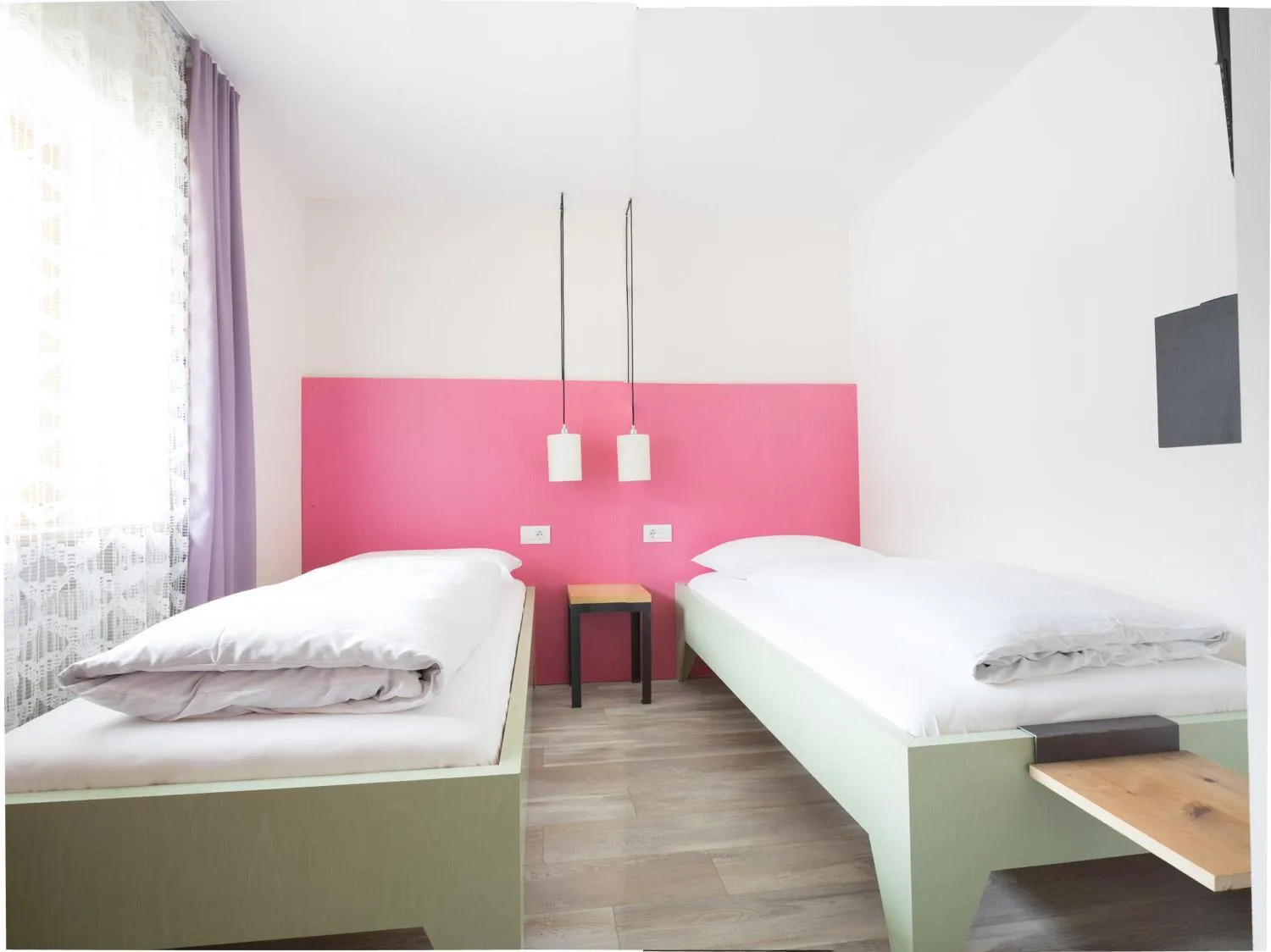 Bed in Residence Vis à Vis