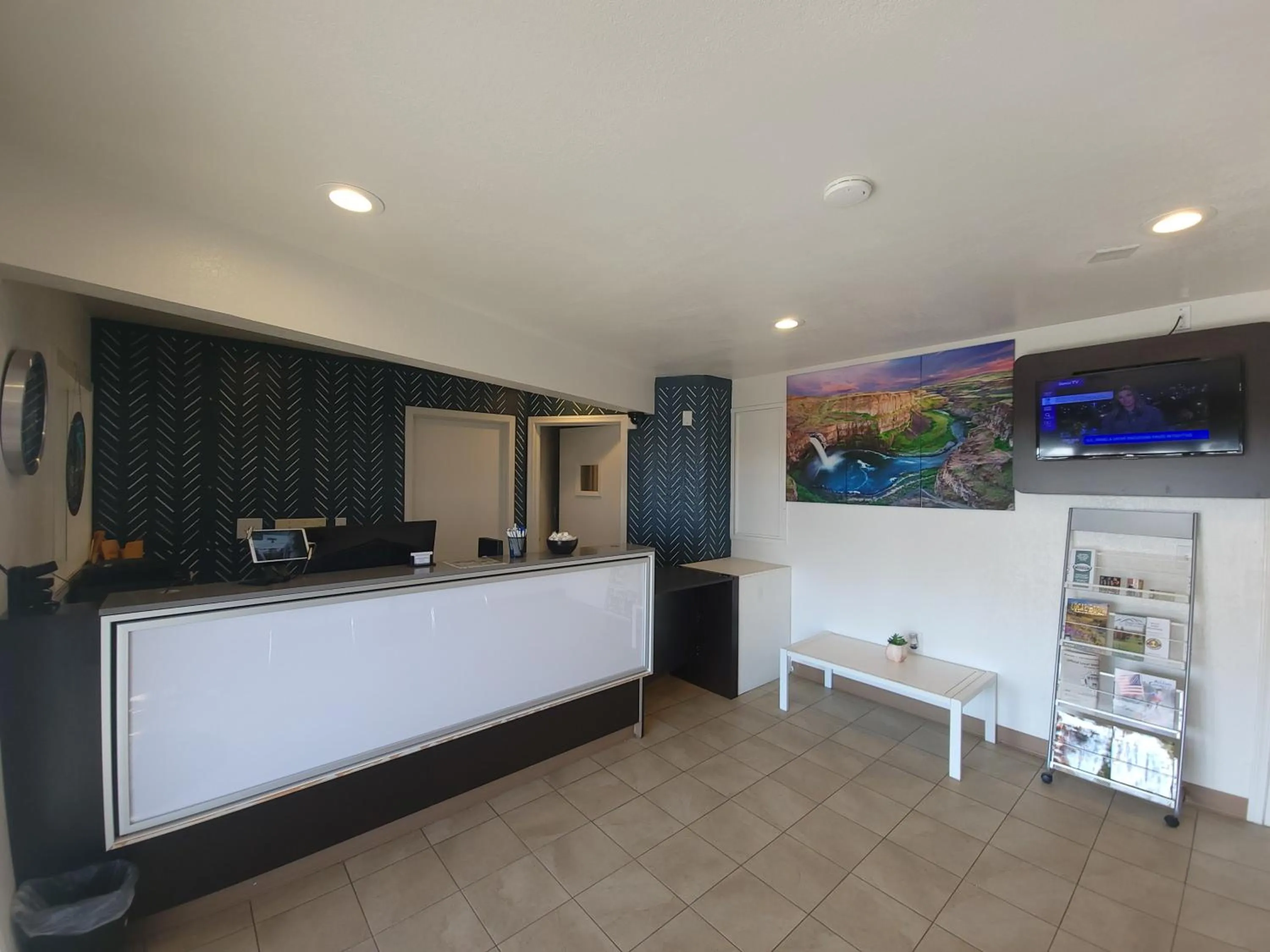 Lobby or reception in Othello Inn And Suites