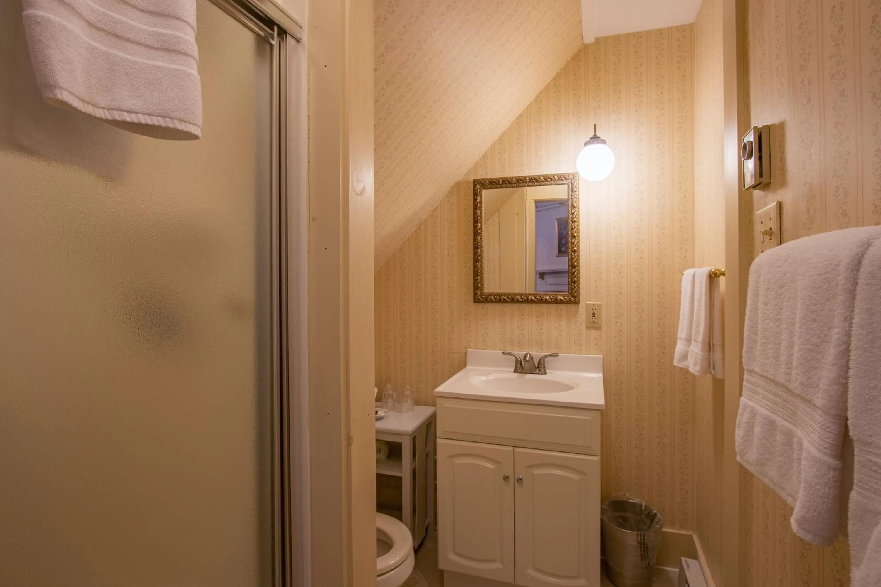 Bathroom in Deerfield Valley Inn - Mt Snow