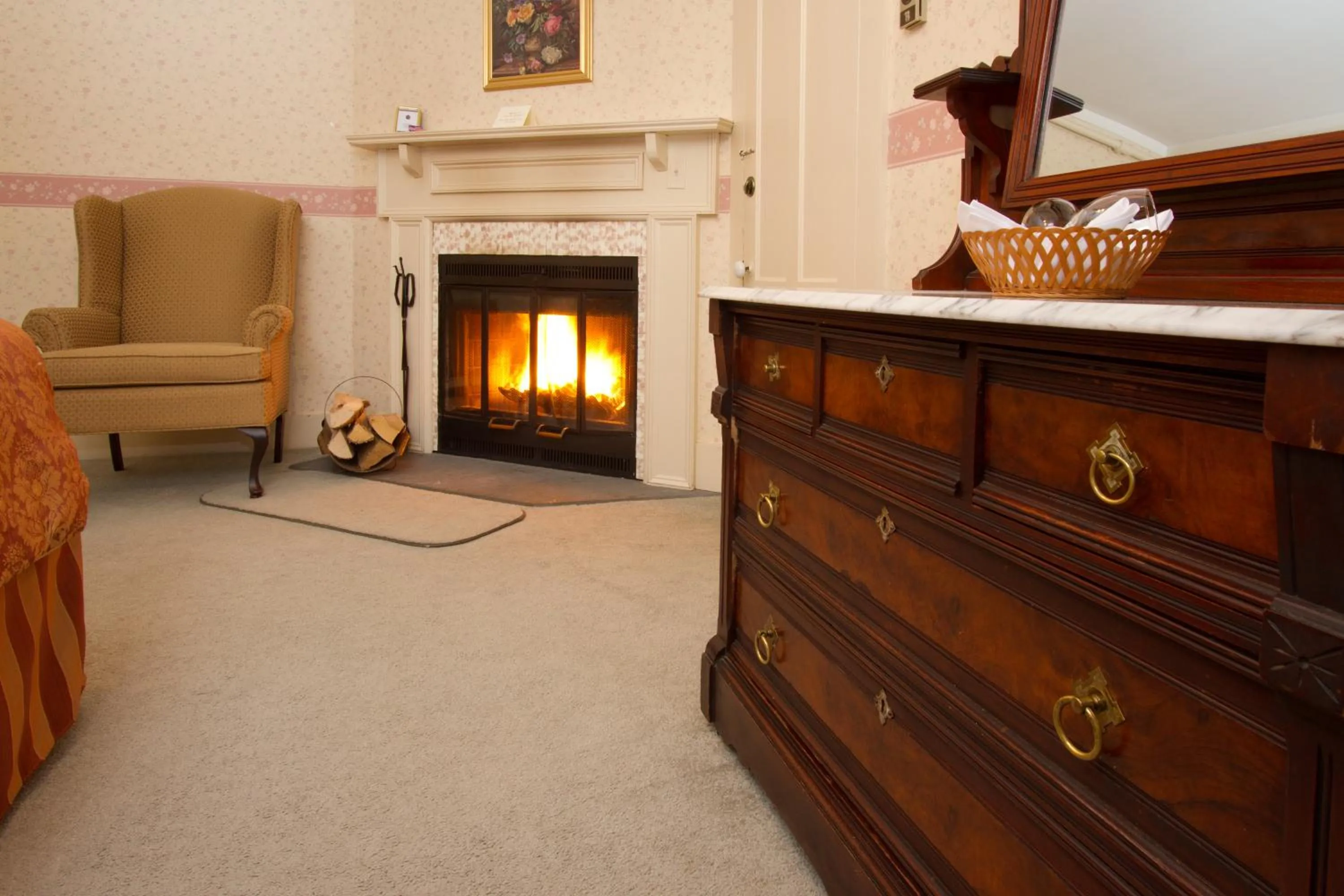 Bedroom in Deerfield Valley Inn - Mt Snow