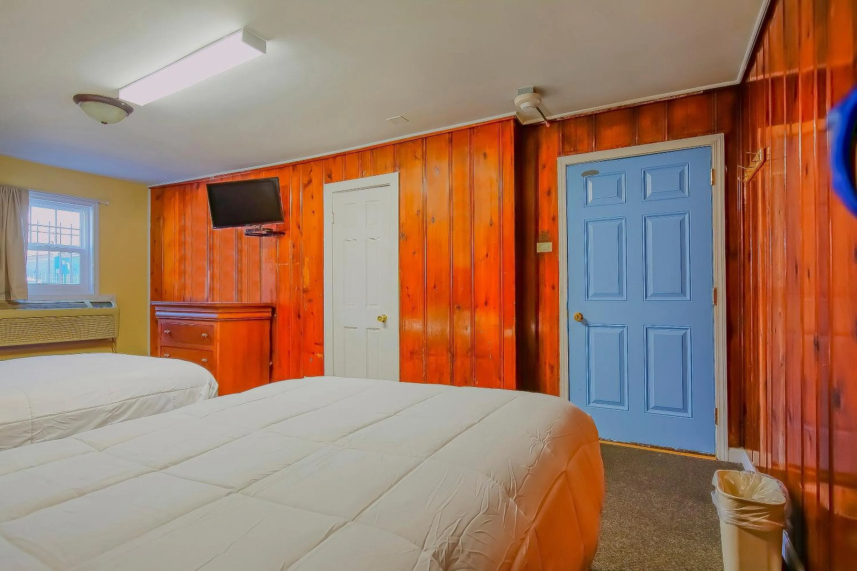 Bedroom, Bed in Hotel O Markham IL near Harvey/Tinley Park