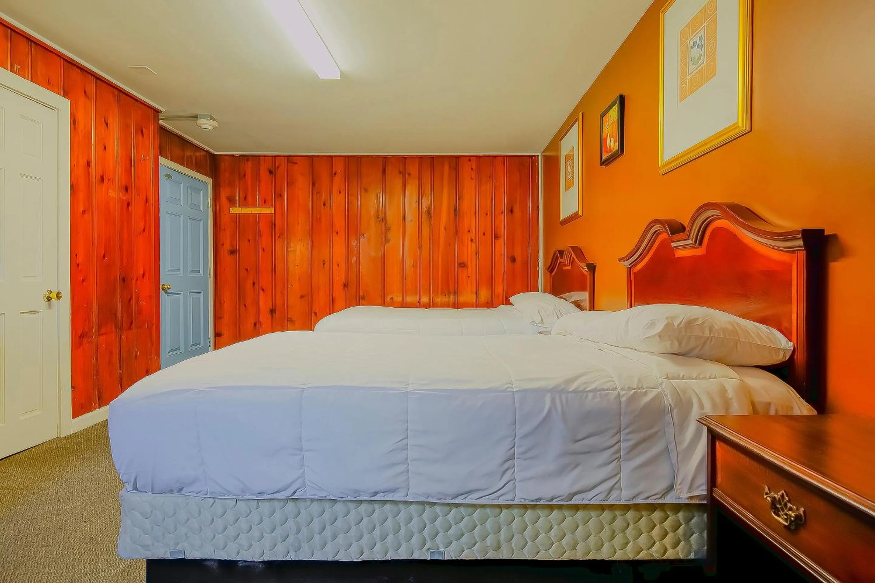 Bedroom, Bed in Hotel O Markham IL near Harvey/Tinley Park