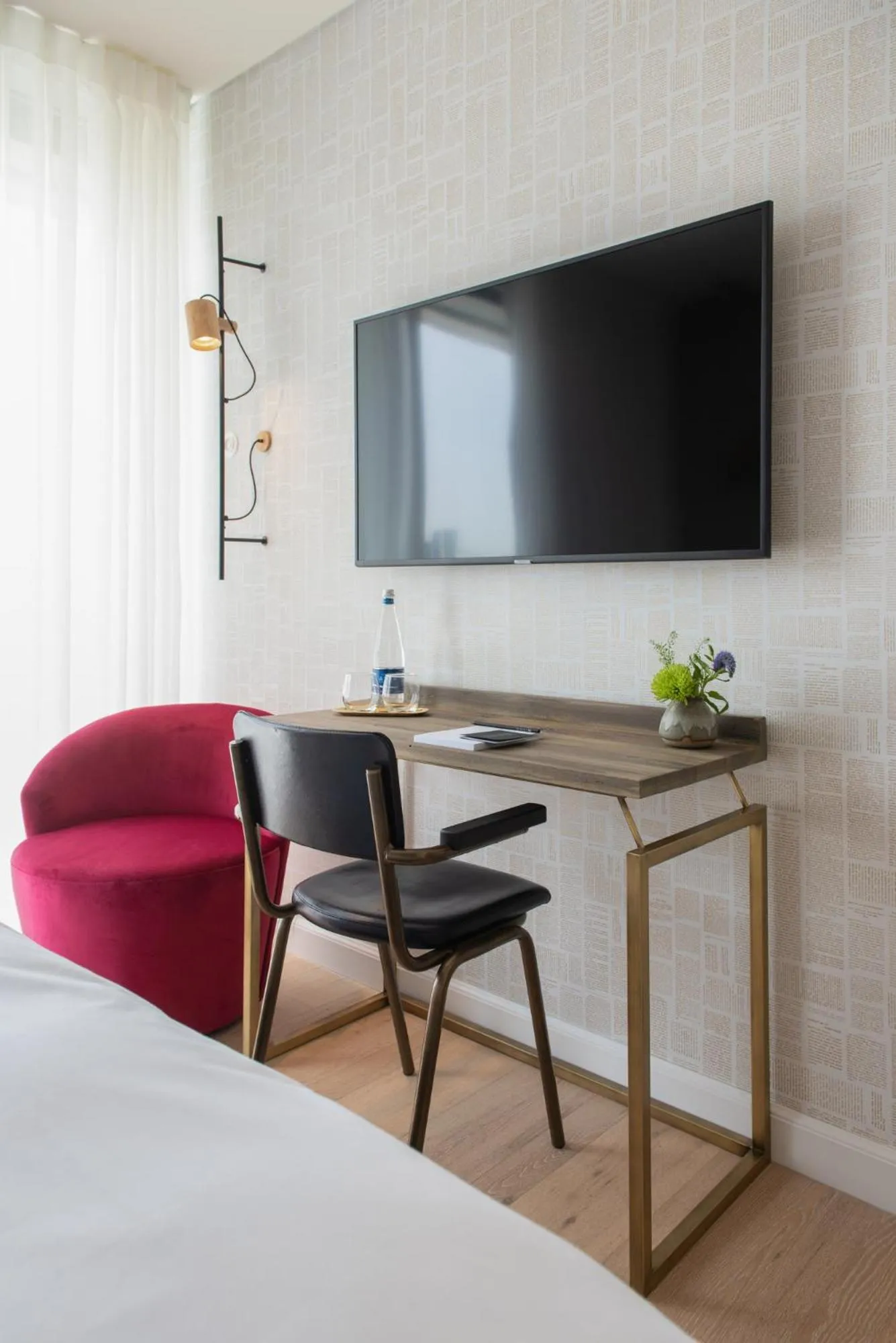 TV and multimedia, Bed in Ink Hotel Tel Aviv