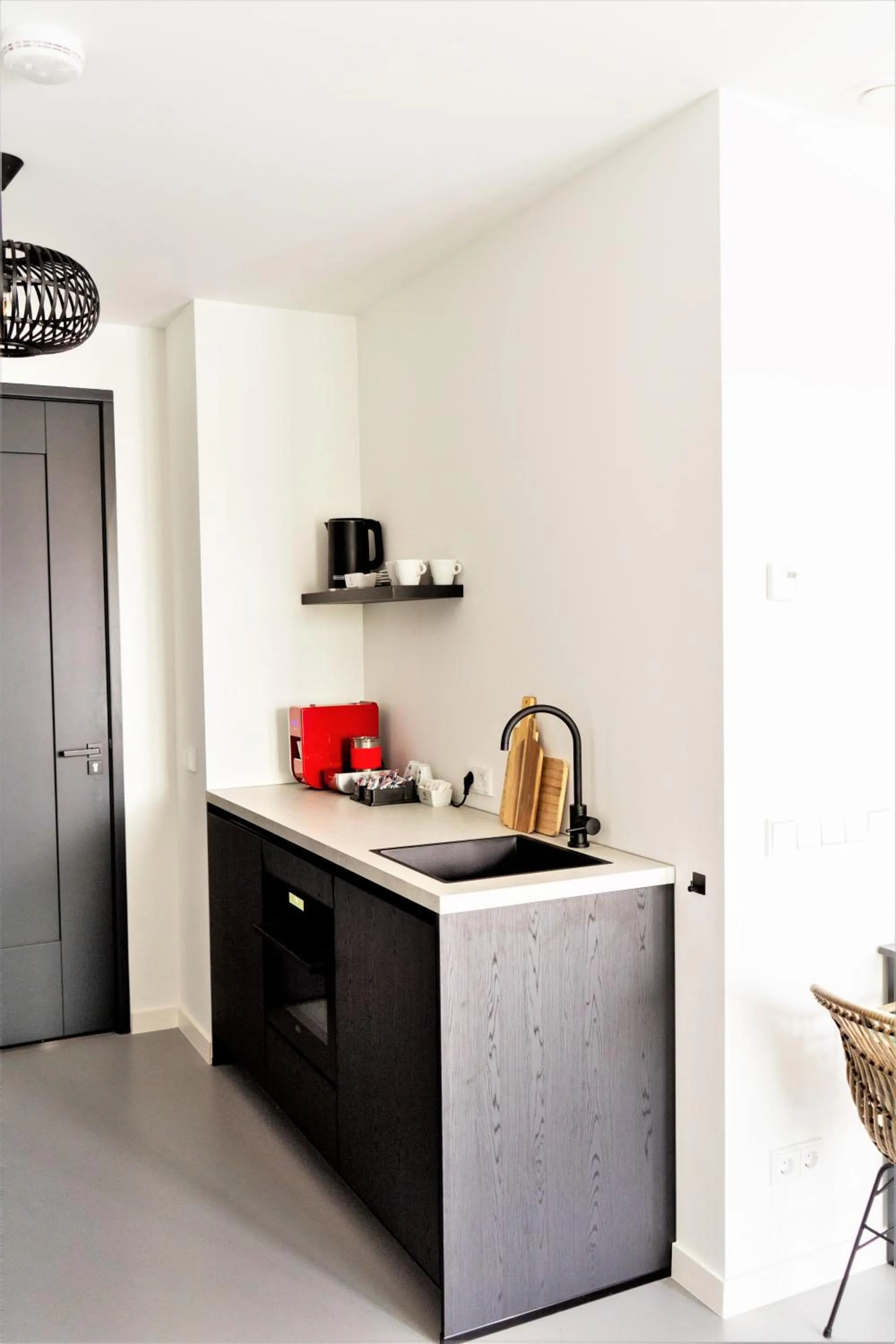 Kitchen or kitchenette in B&B Ganzendiep aan het water