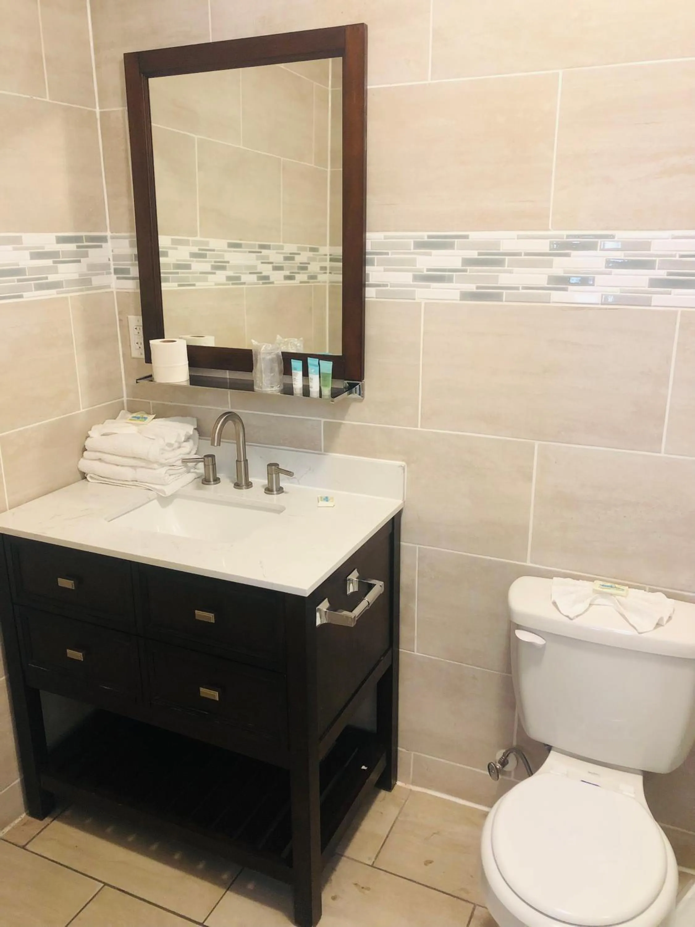 Bathroom in Coastal Sands Inn