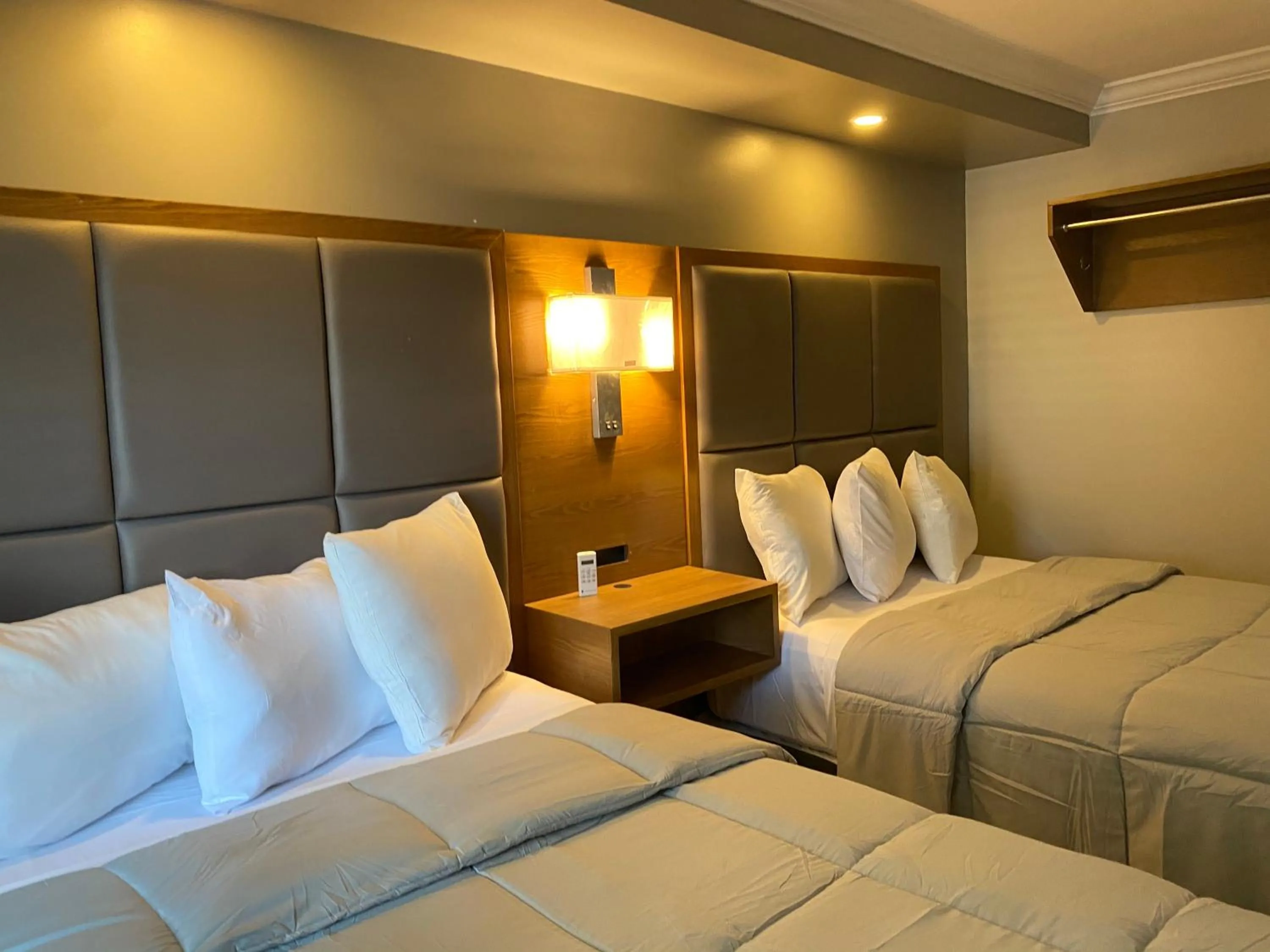 Bed in Coastal Sands Inn