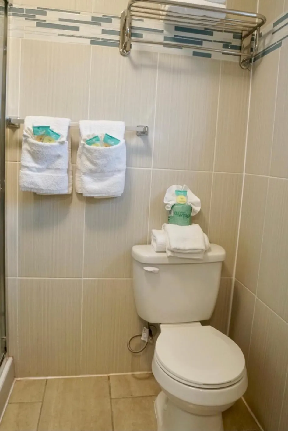 Bathroom in Coastal Sands Inn