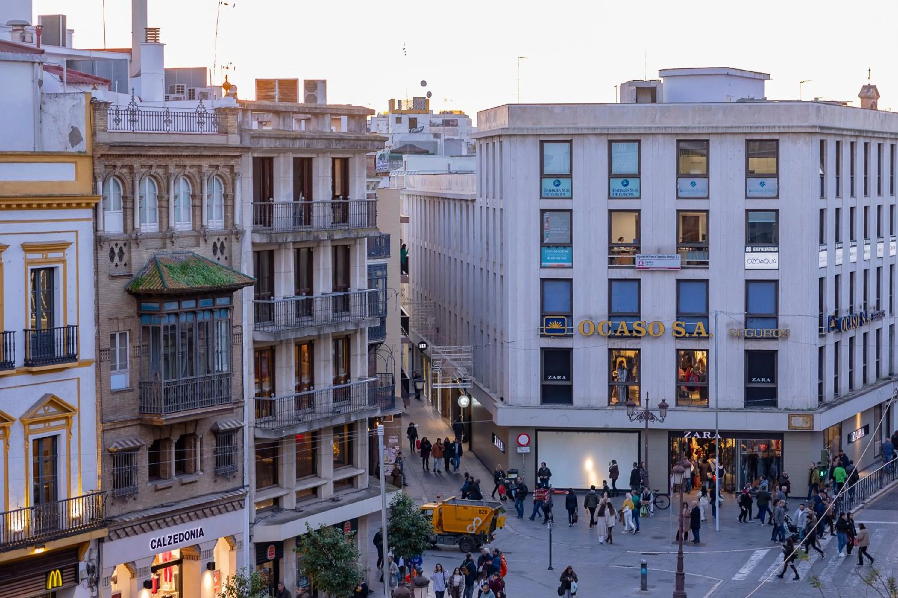 Superior Apartment with balcony in Sevilla deluxe suites