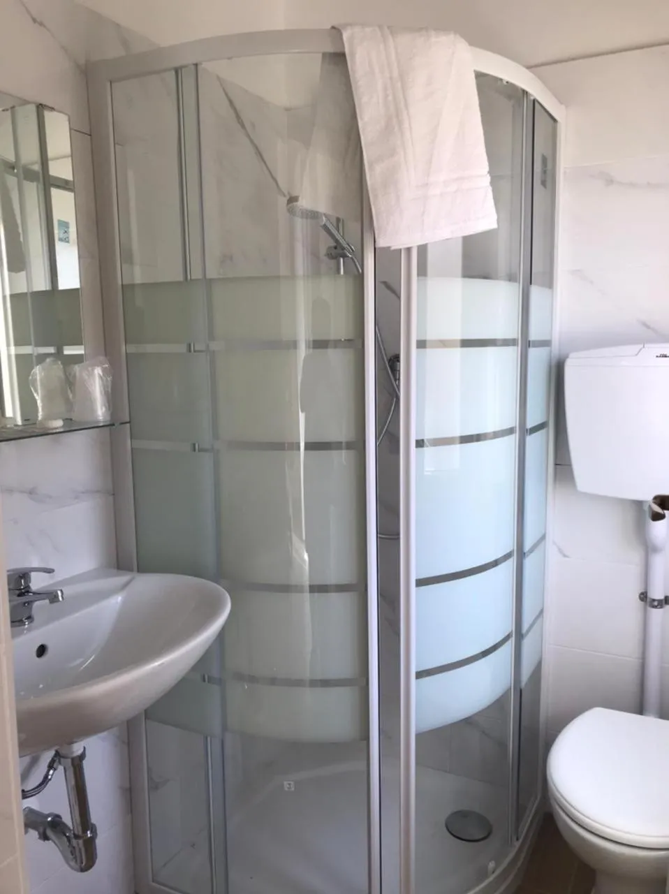 Bathroom in Hotel Costazzurra by Interlux