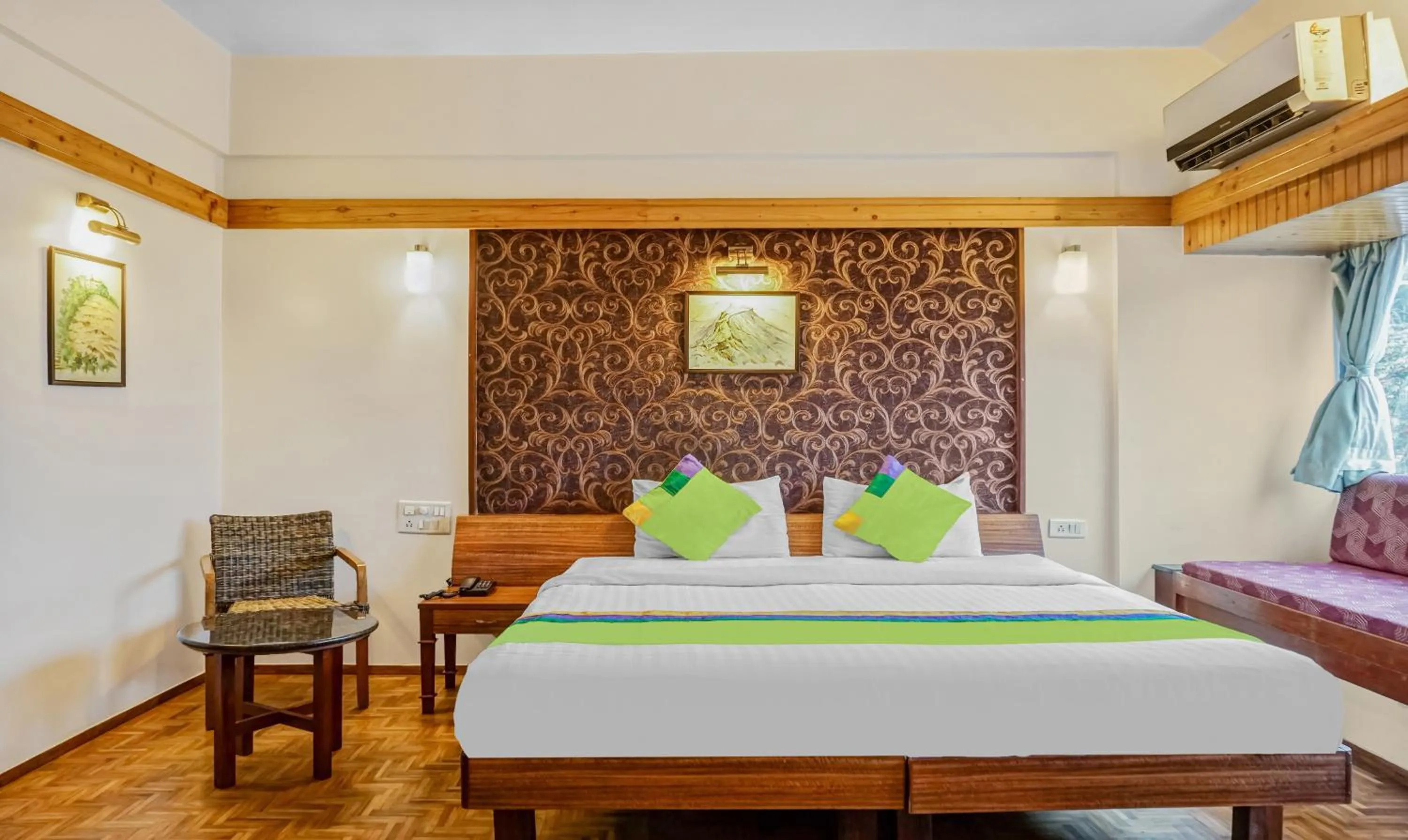 Bedroom, Bed in Treebo Sahara Shivaji Nagar