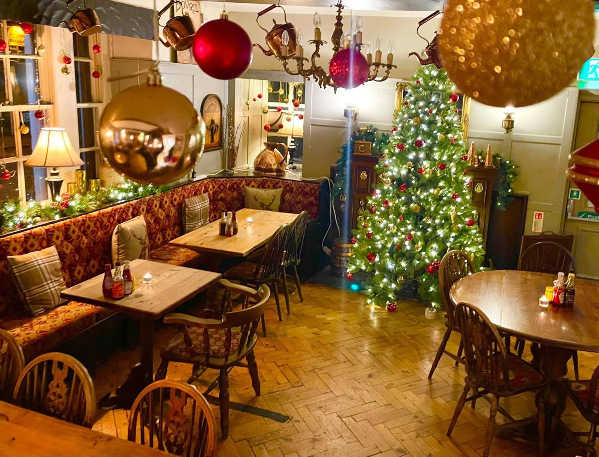 Restaurant/places to eat in Old Hall Hotel Hope