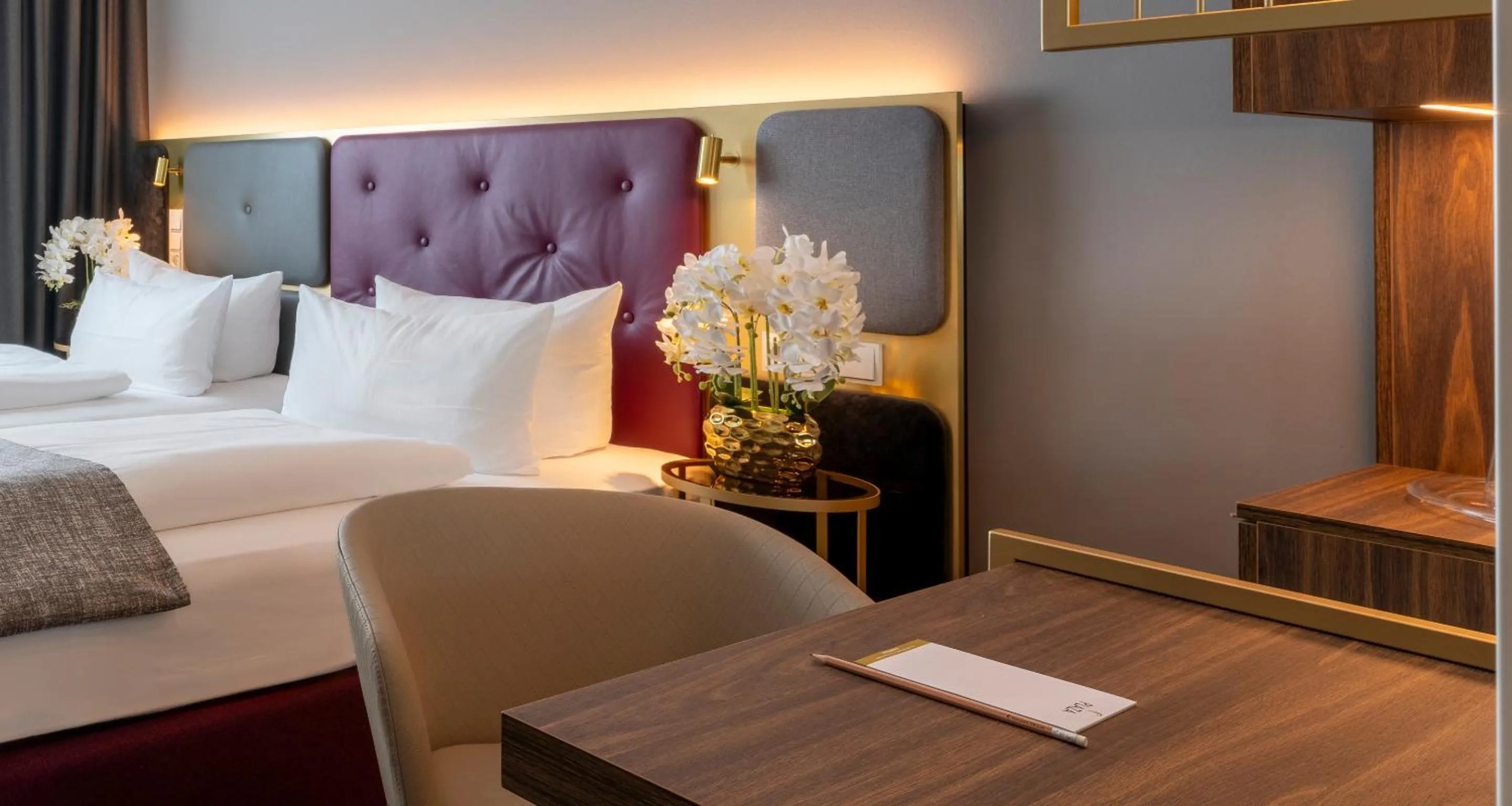 Bedroom, Bed in PLAZA Premium München