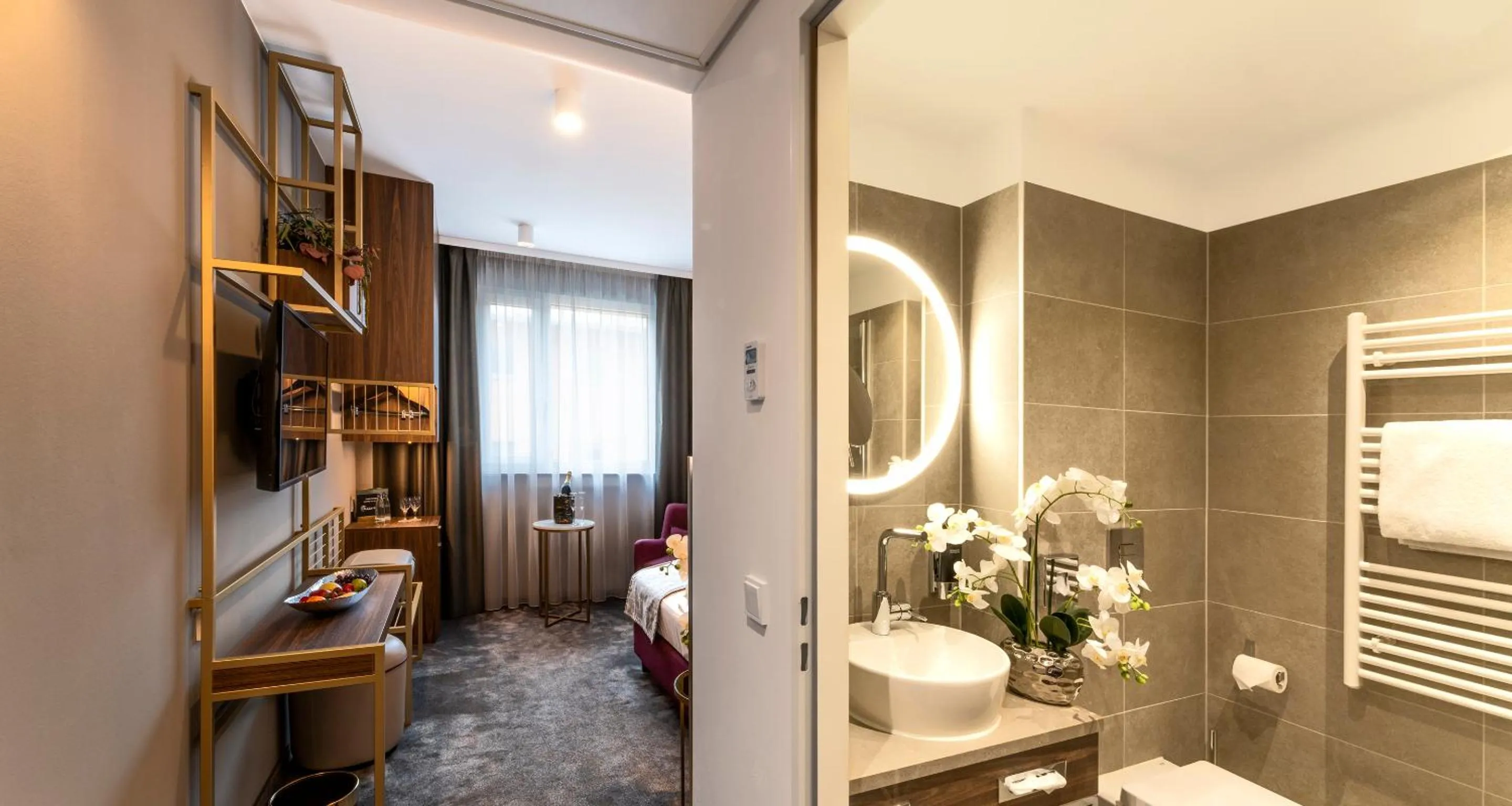 Photo of the whole room in PLAZA Premium München