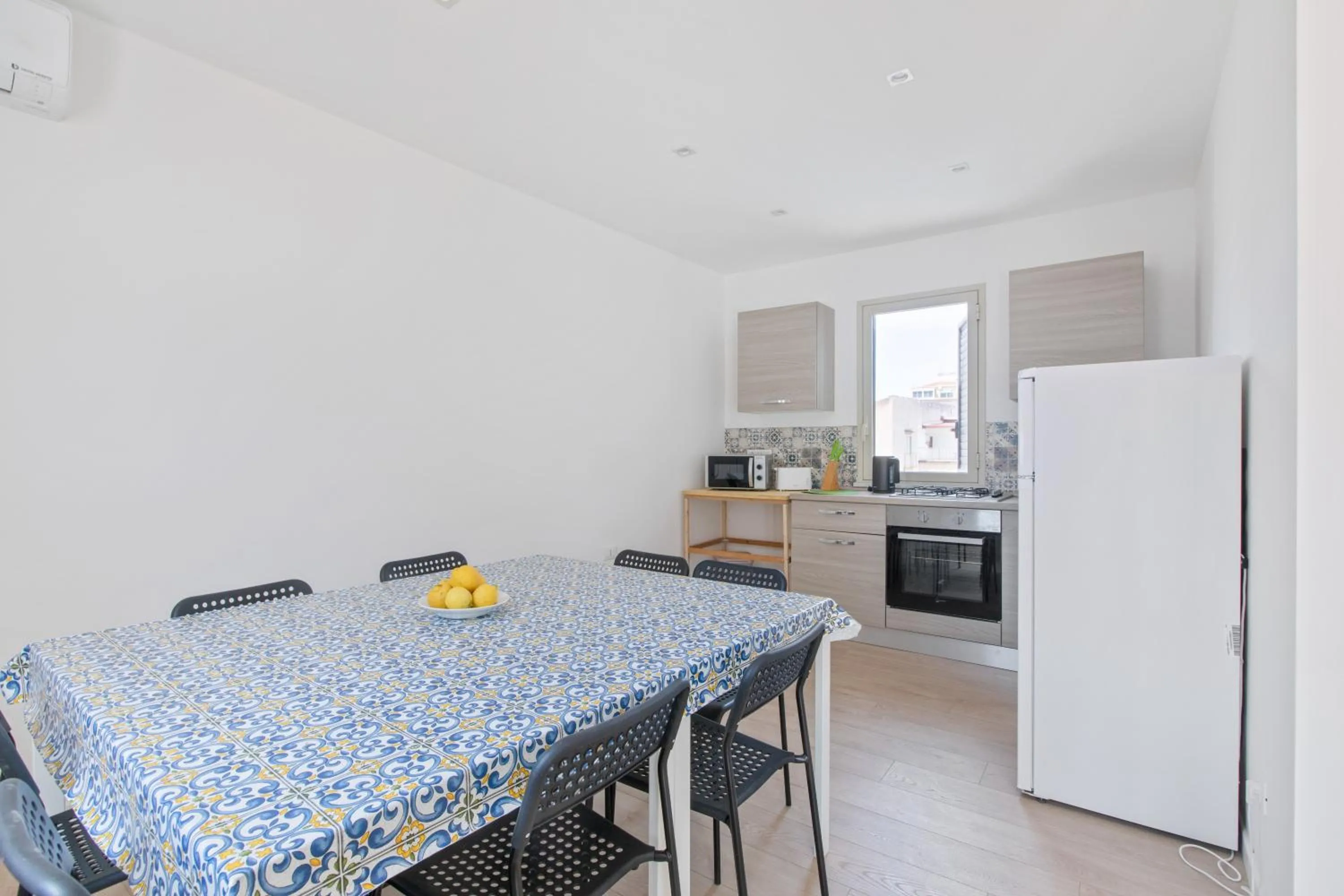 GuestHost - BallarHost - Ballarò Market Terrace Apartment