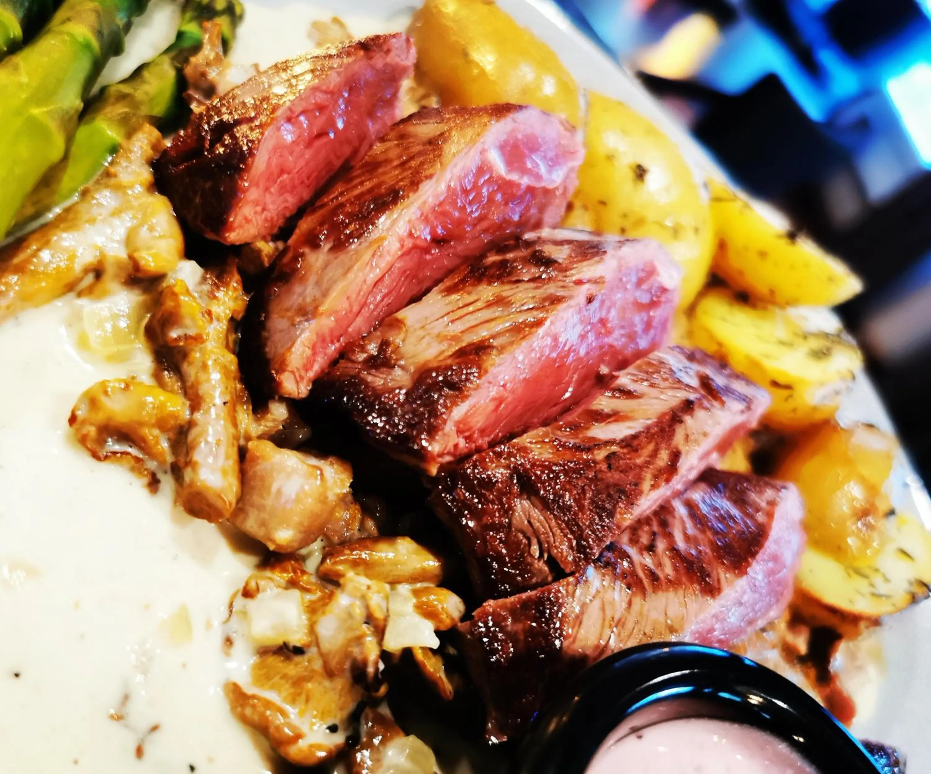 Restaurant/places to eat in Grong Hotell