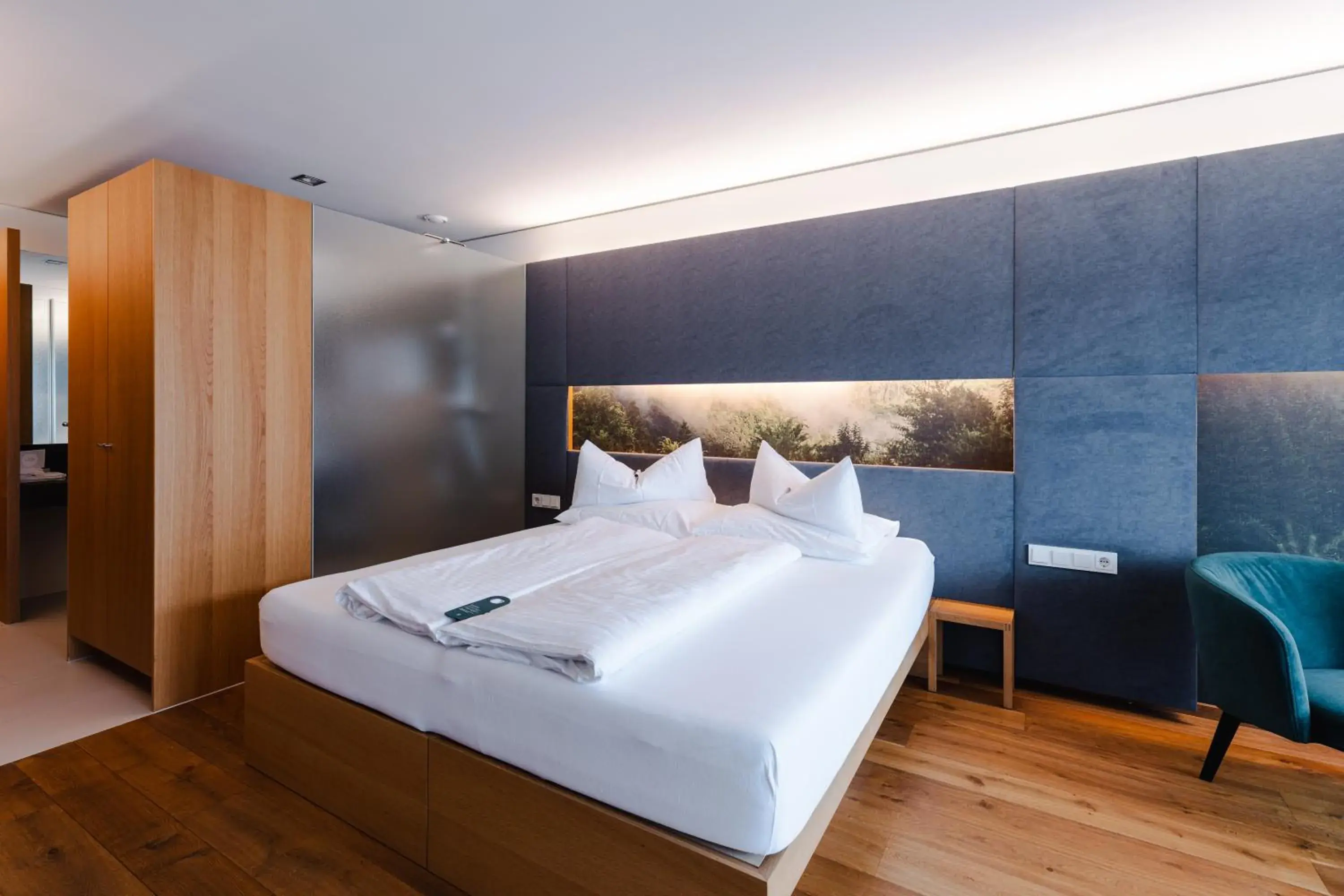Superior Double Room with Balcony, Mountain View and private Steam Bath in Sonne Mellau - Feel good Hotel Superior Double Room with Balcony, Mountain View and private Steam Bath in Sonne Mellau - Feel good Hotel