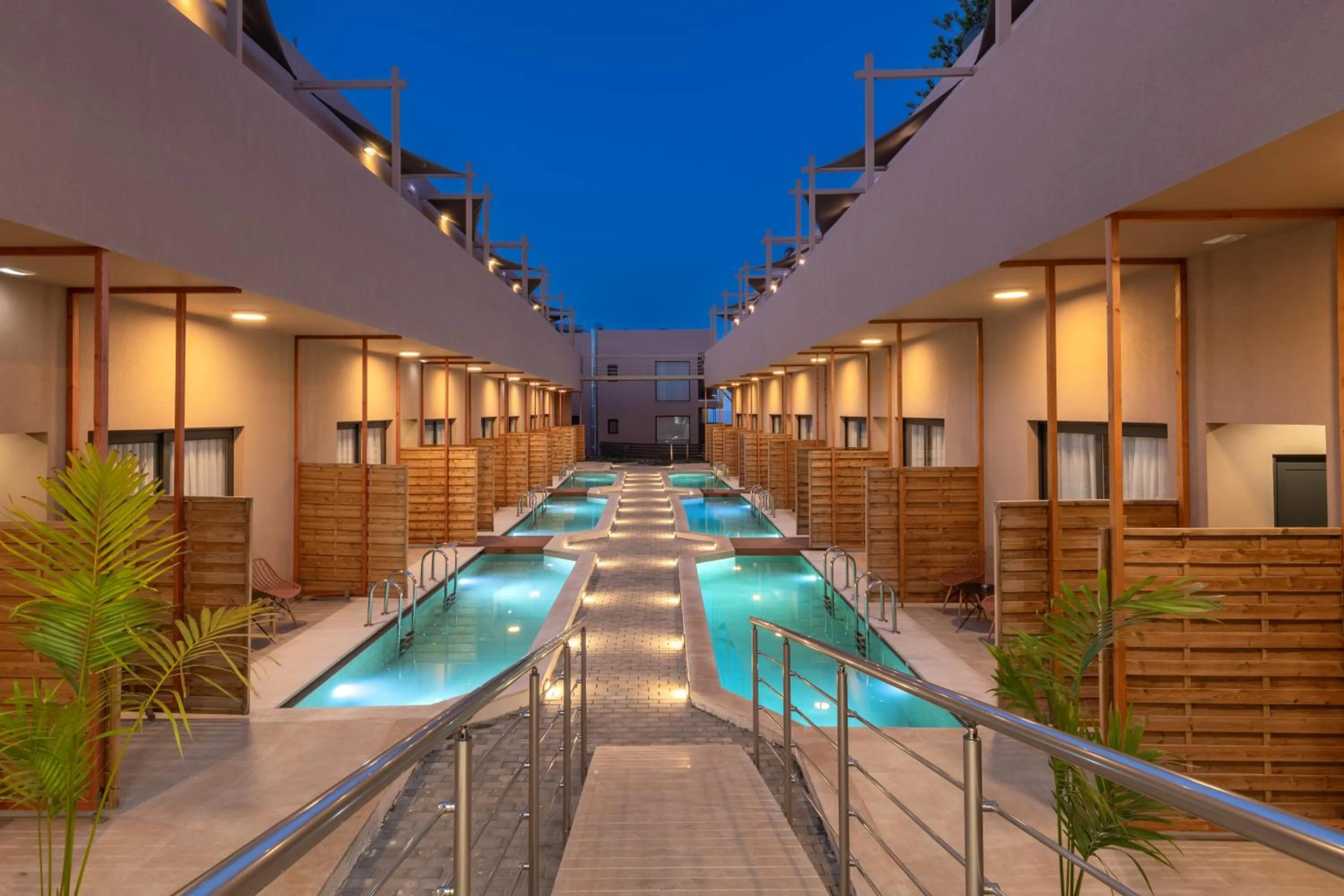 Swimming pool in Golden Bee Lifestyle