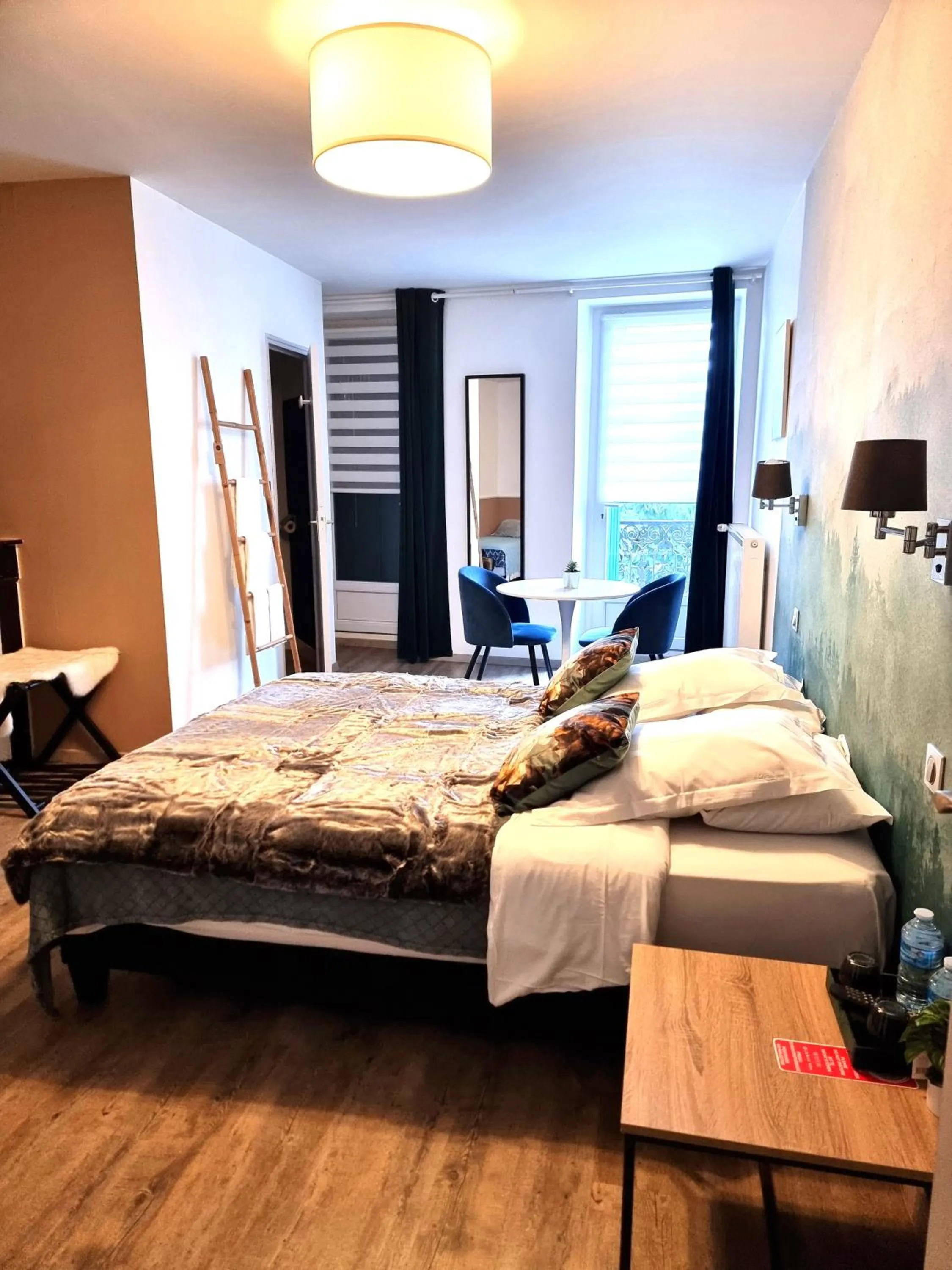 Photo of the whole room, Bed in Le 9 en Cuisine