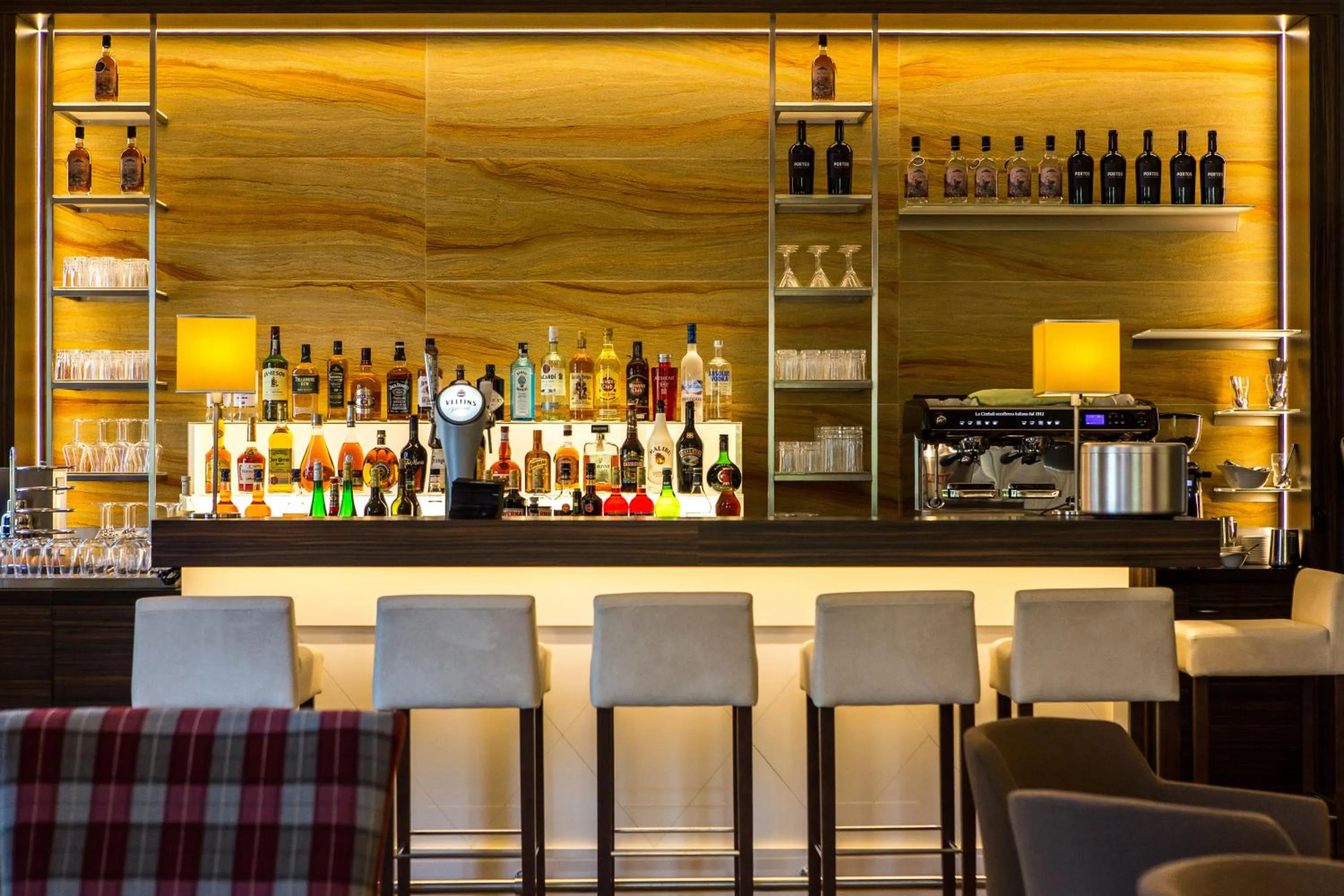 Lounge or bar in Parkhotel Cochem