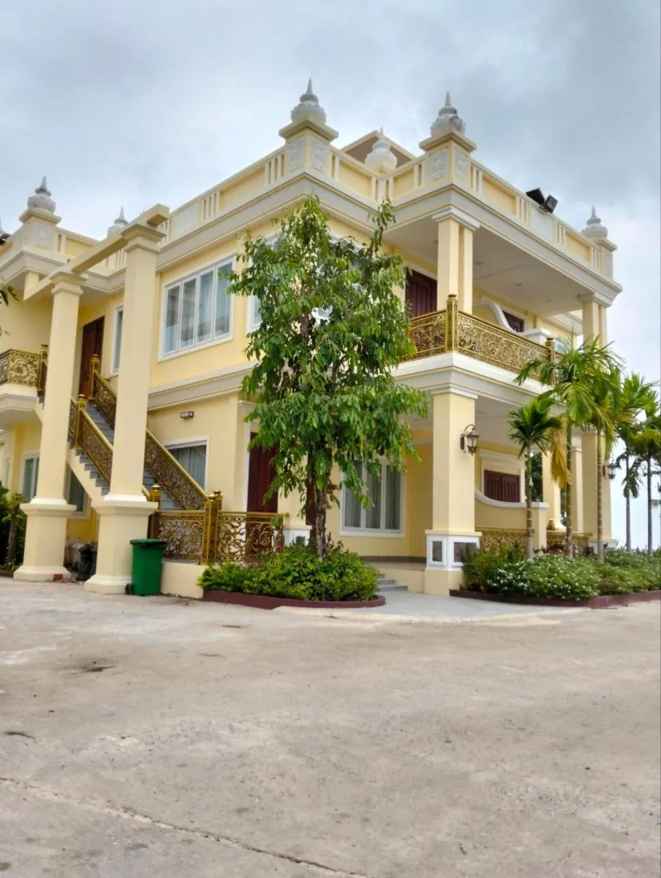 Try Palace Resort Sihanoukville