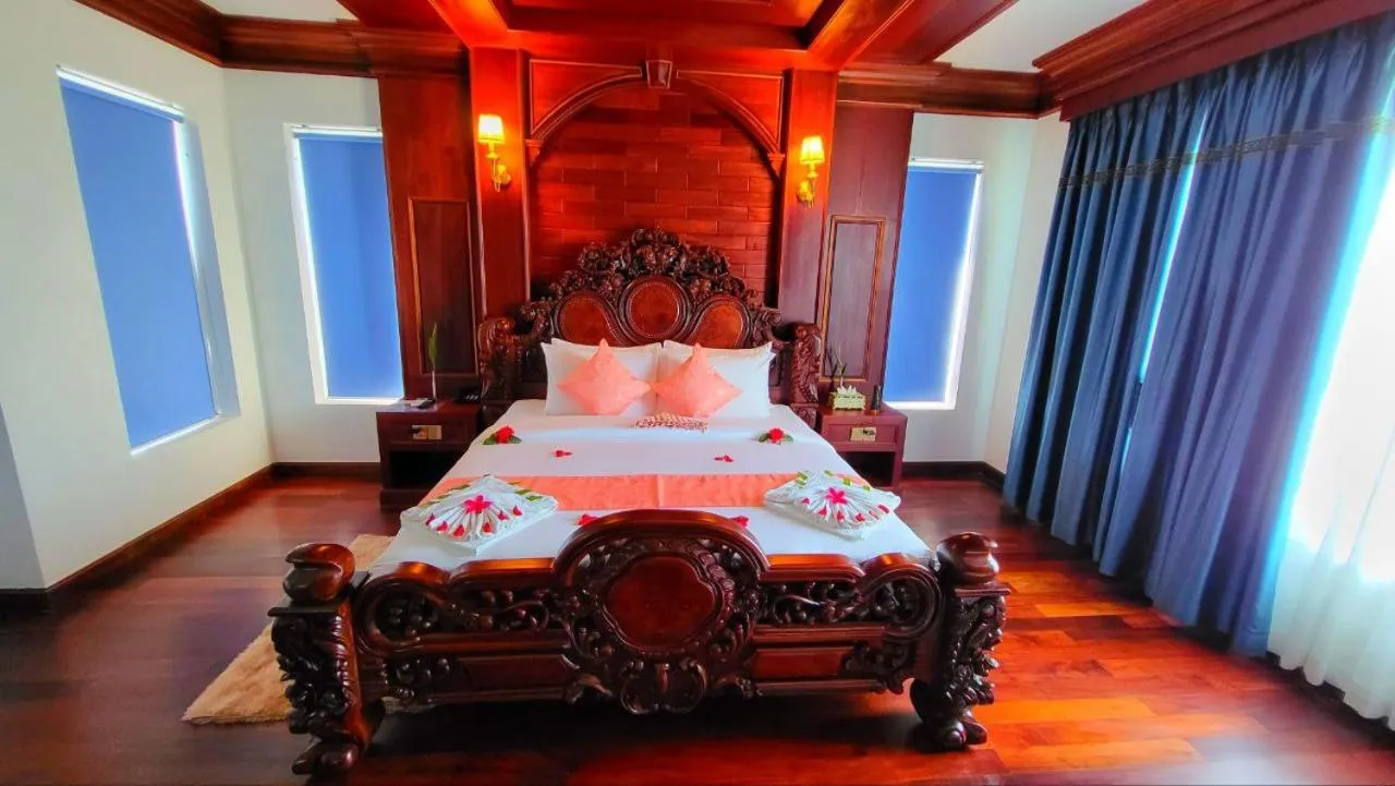 Bedroom, Bed in Try Palace Resort Sihanoukville