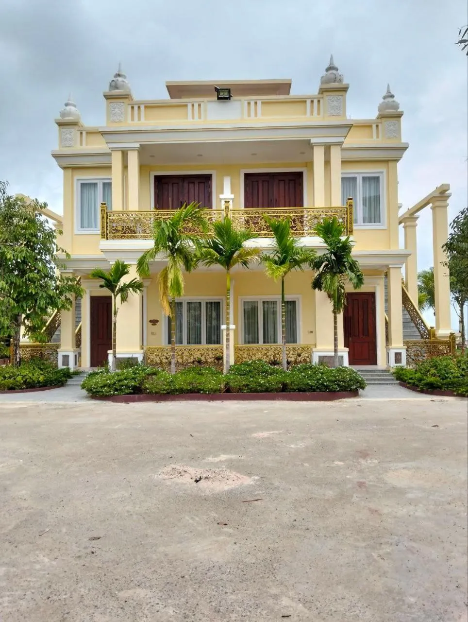 Try Palace Resort Sihanoukville