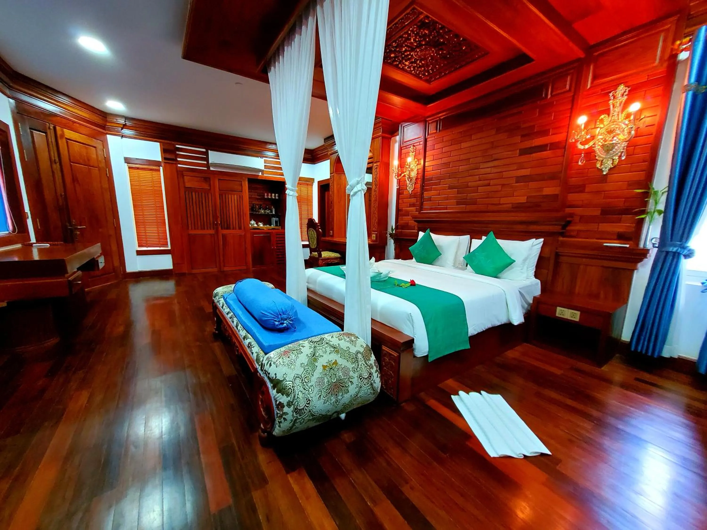 Bed in Try Palace Resort Sihanoukville