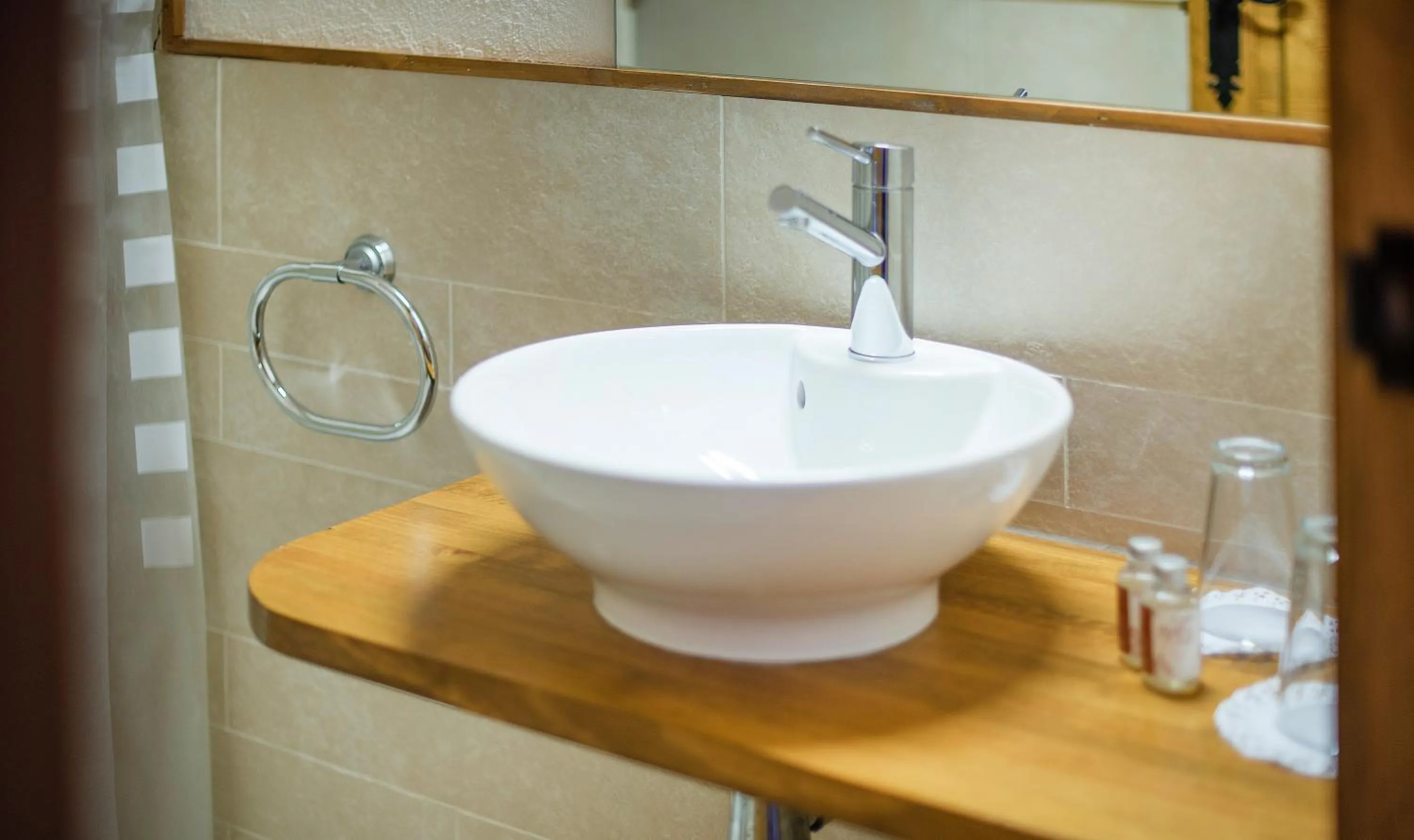 Bathroom in Cal Giral II