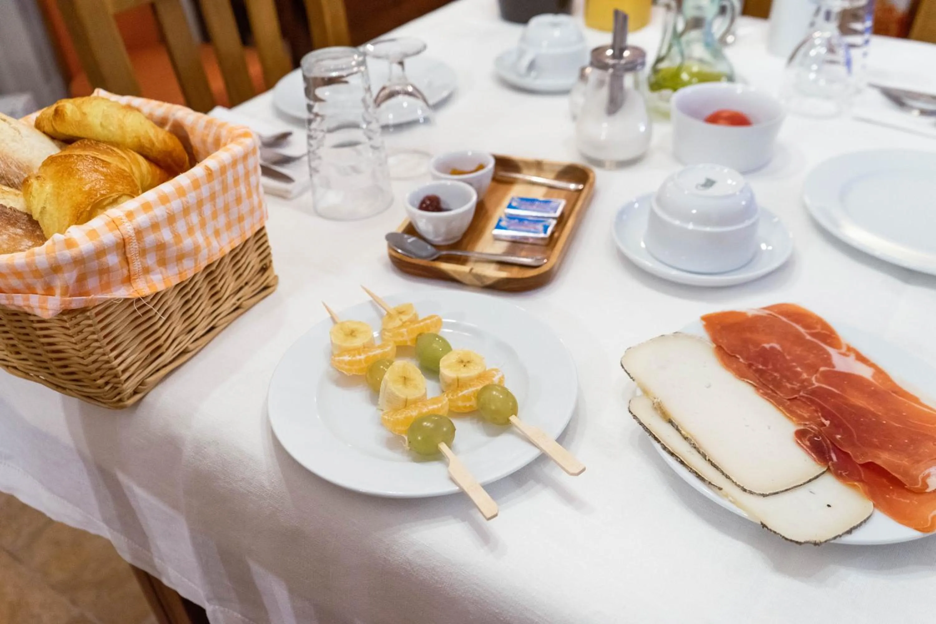 Breakfast in Cal Giral II