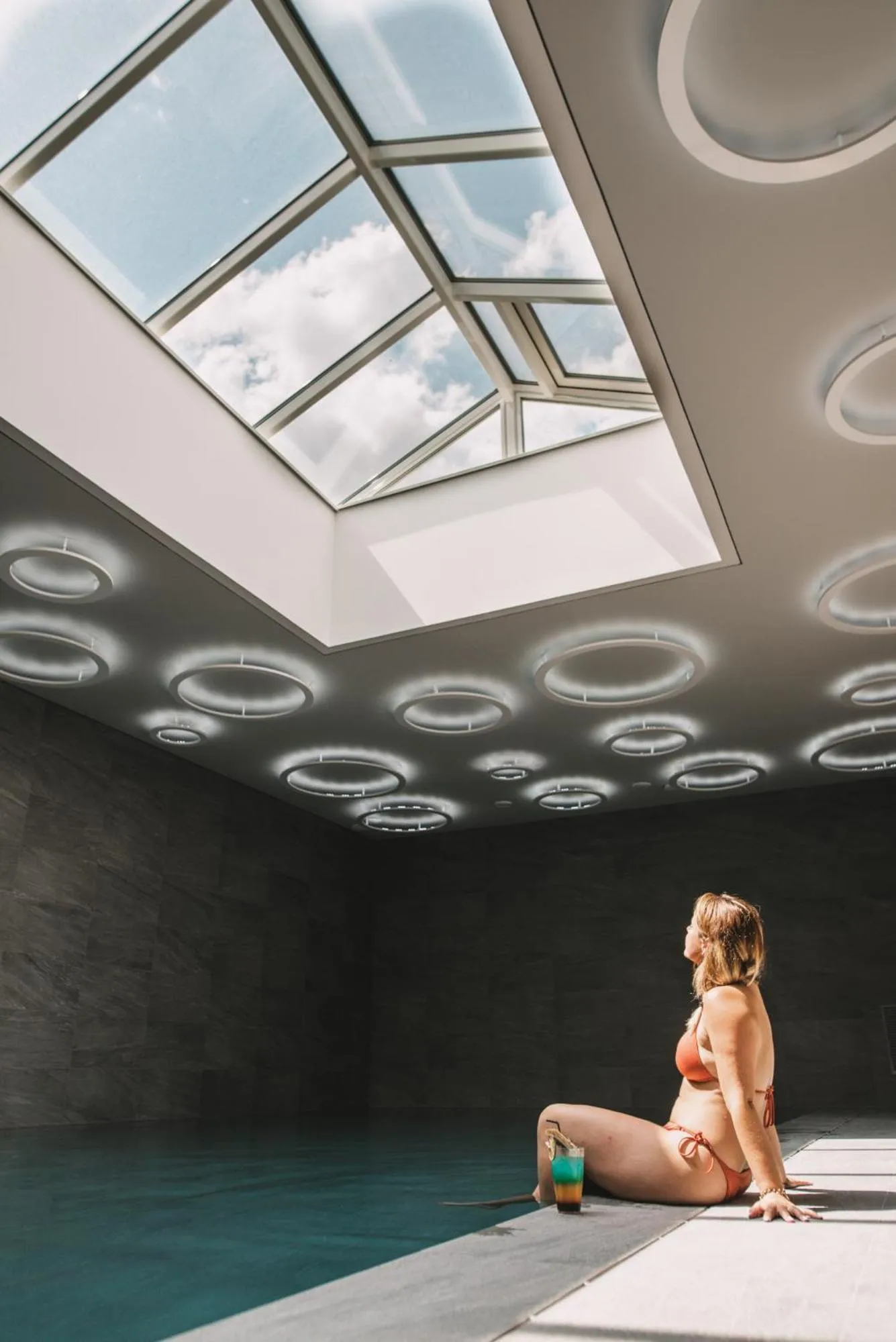 Swimming pool in Hôtel 1770 & Spa